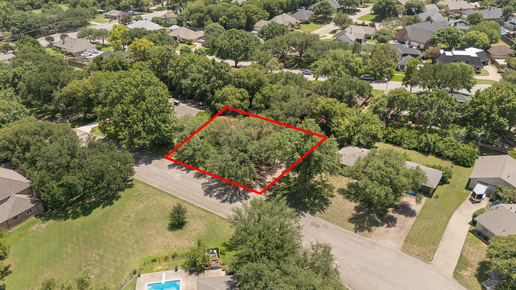 main property photo 30