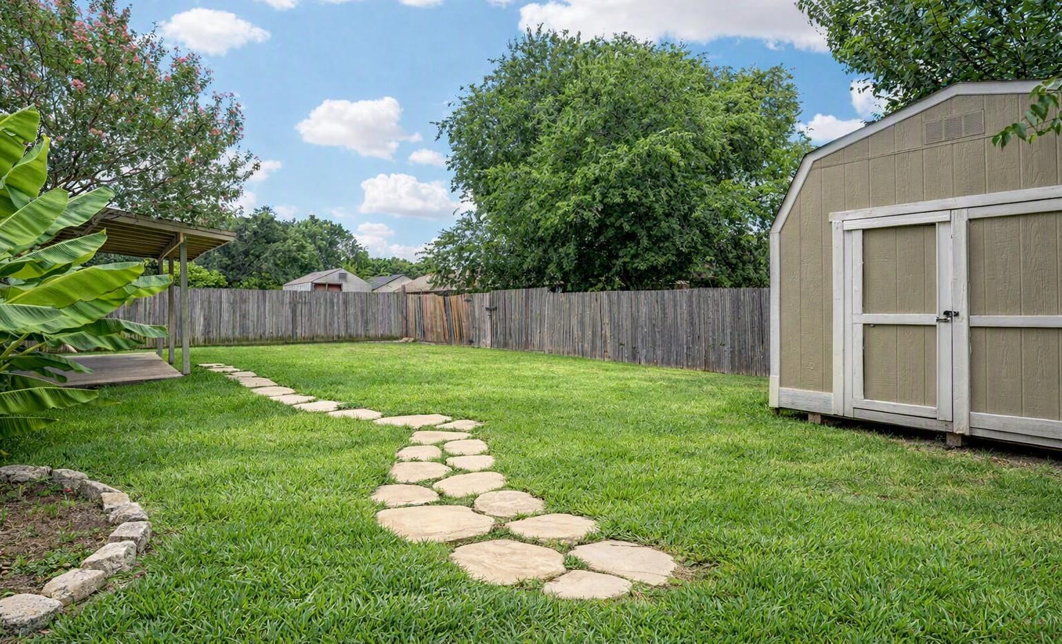 main property photo 18