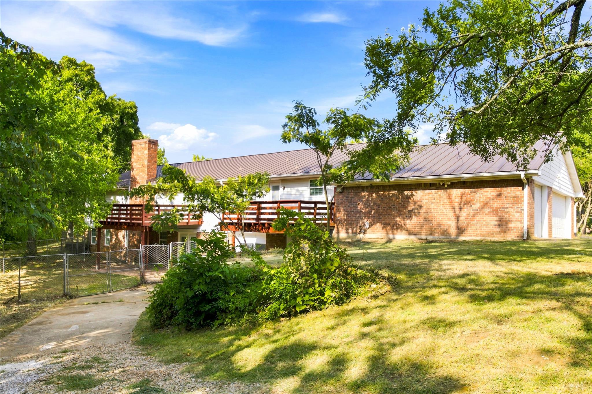 main property photo 35