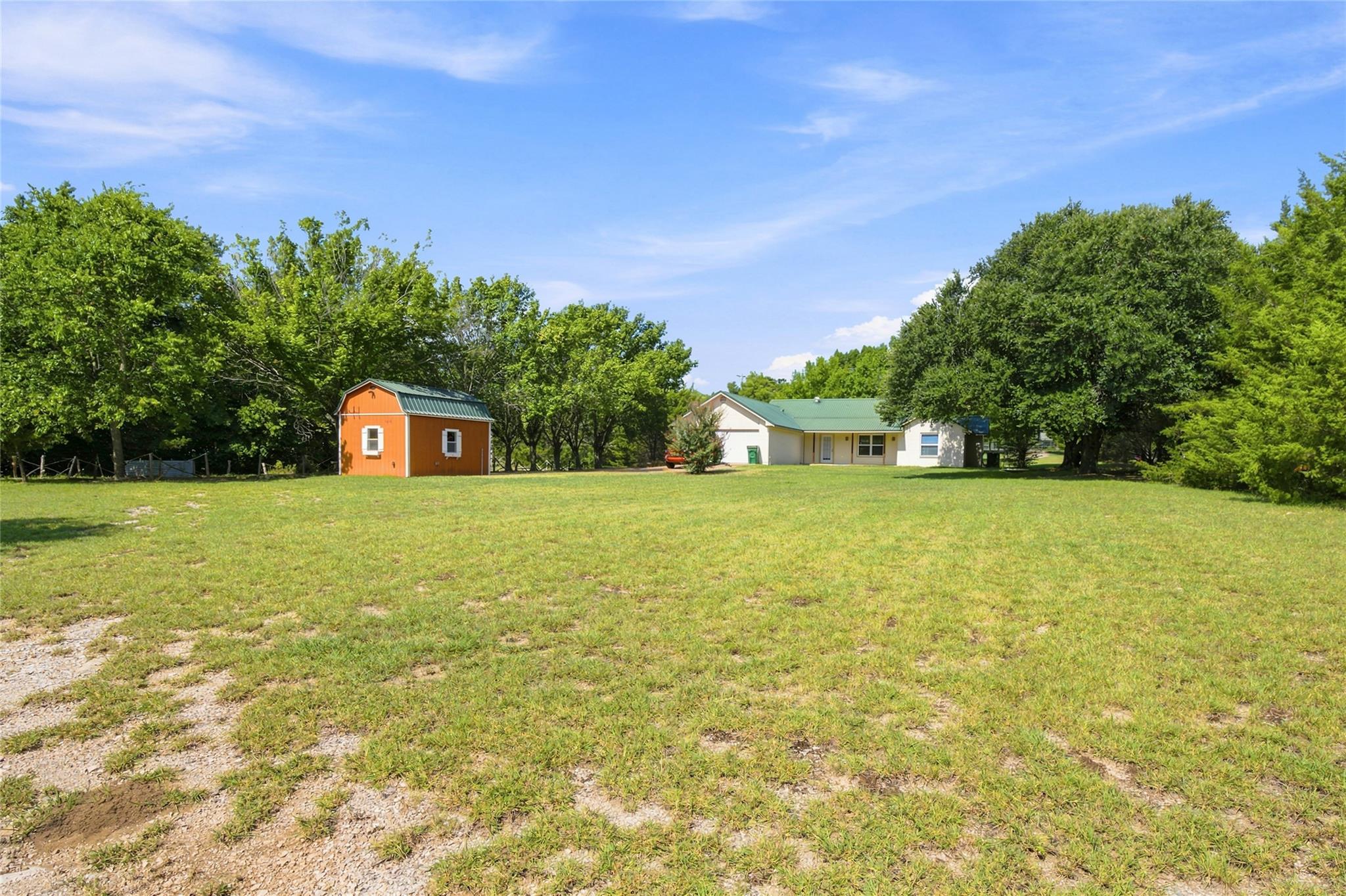 main property photo 24
