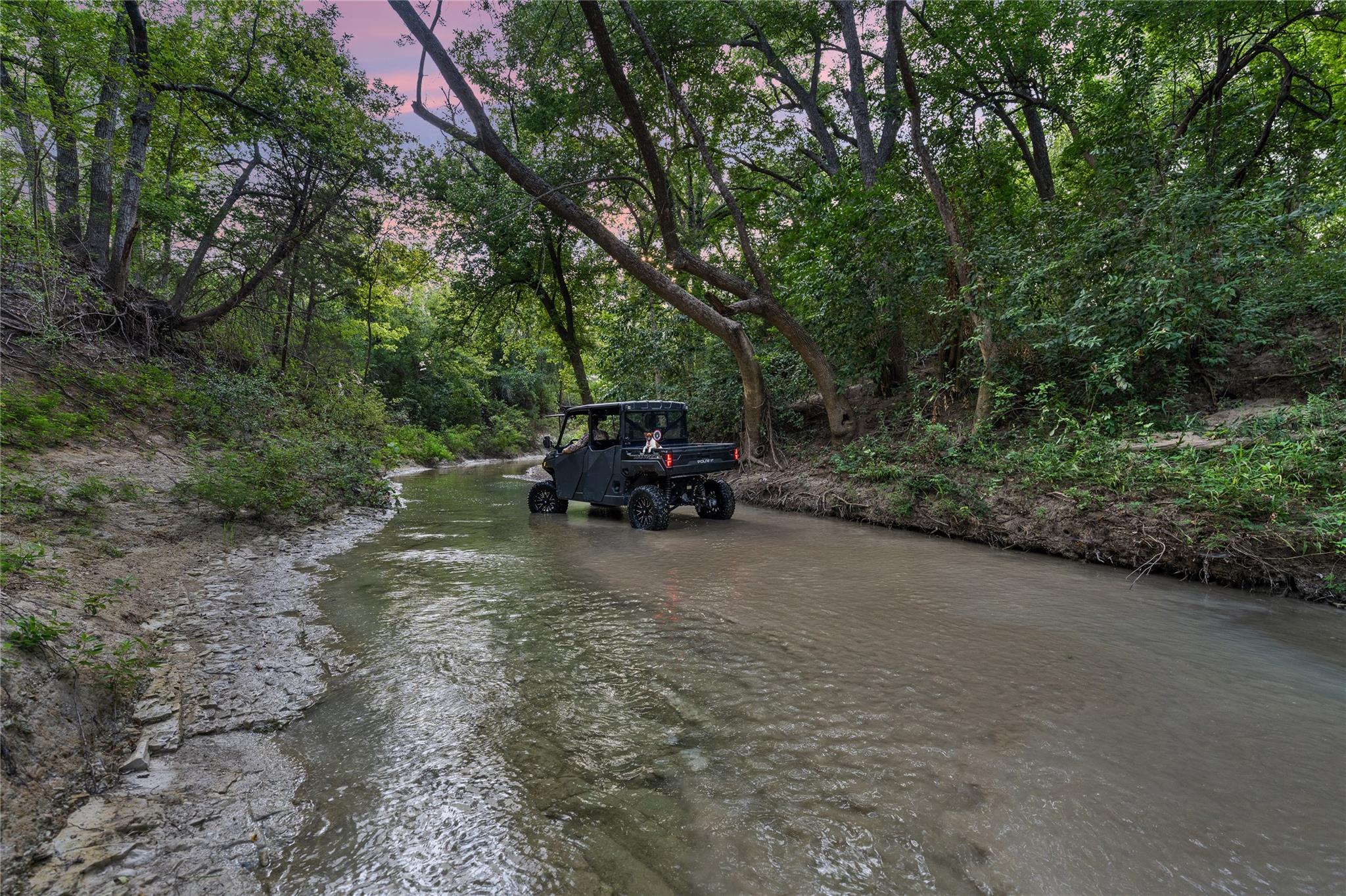 main property photo 24