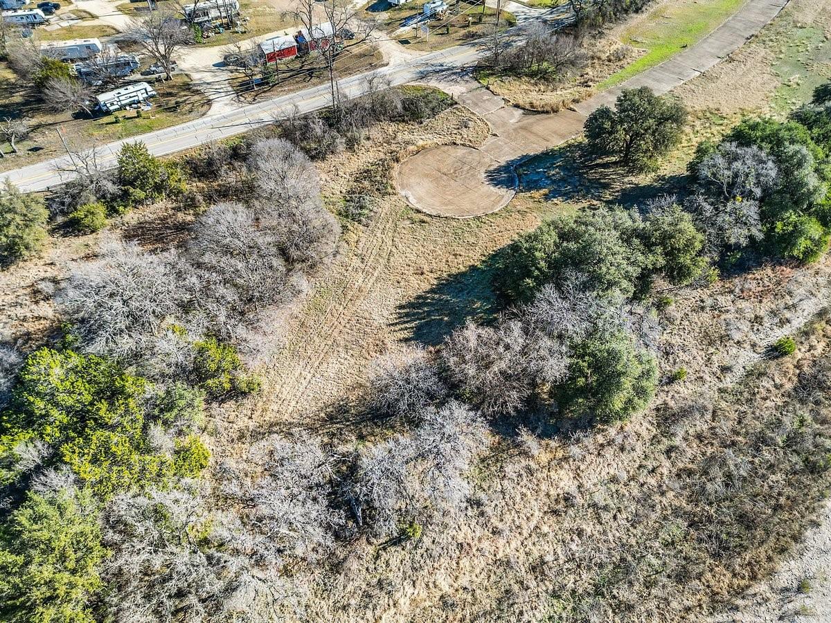 main property photo 6