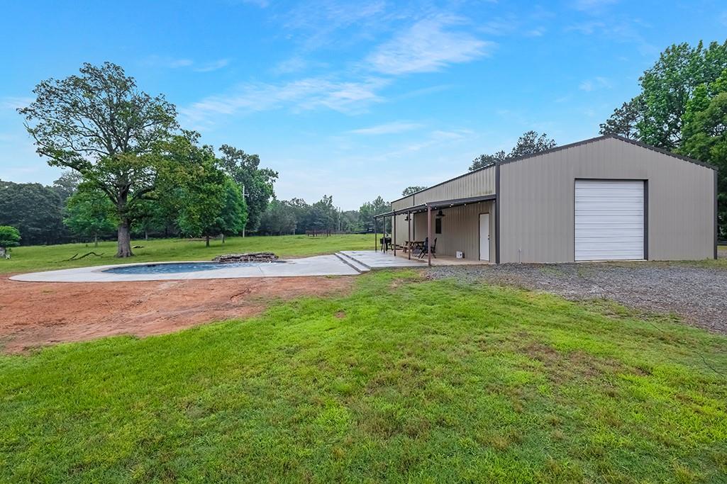 main property photo 23