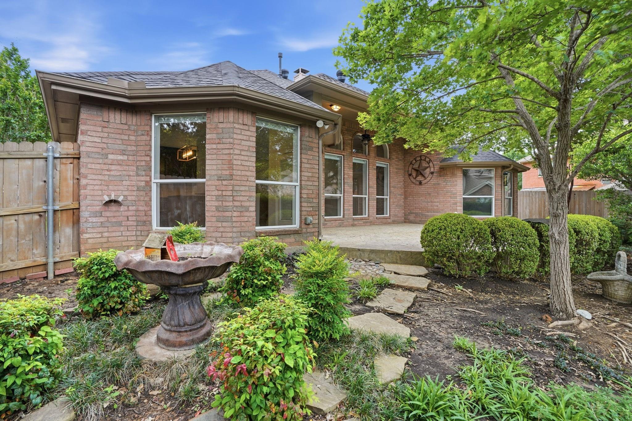 main property photo 29
