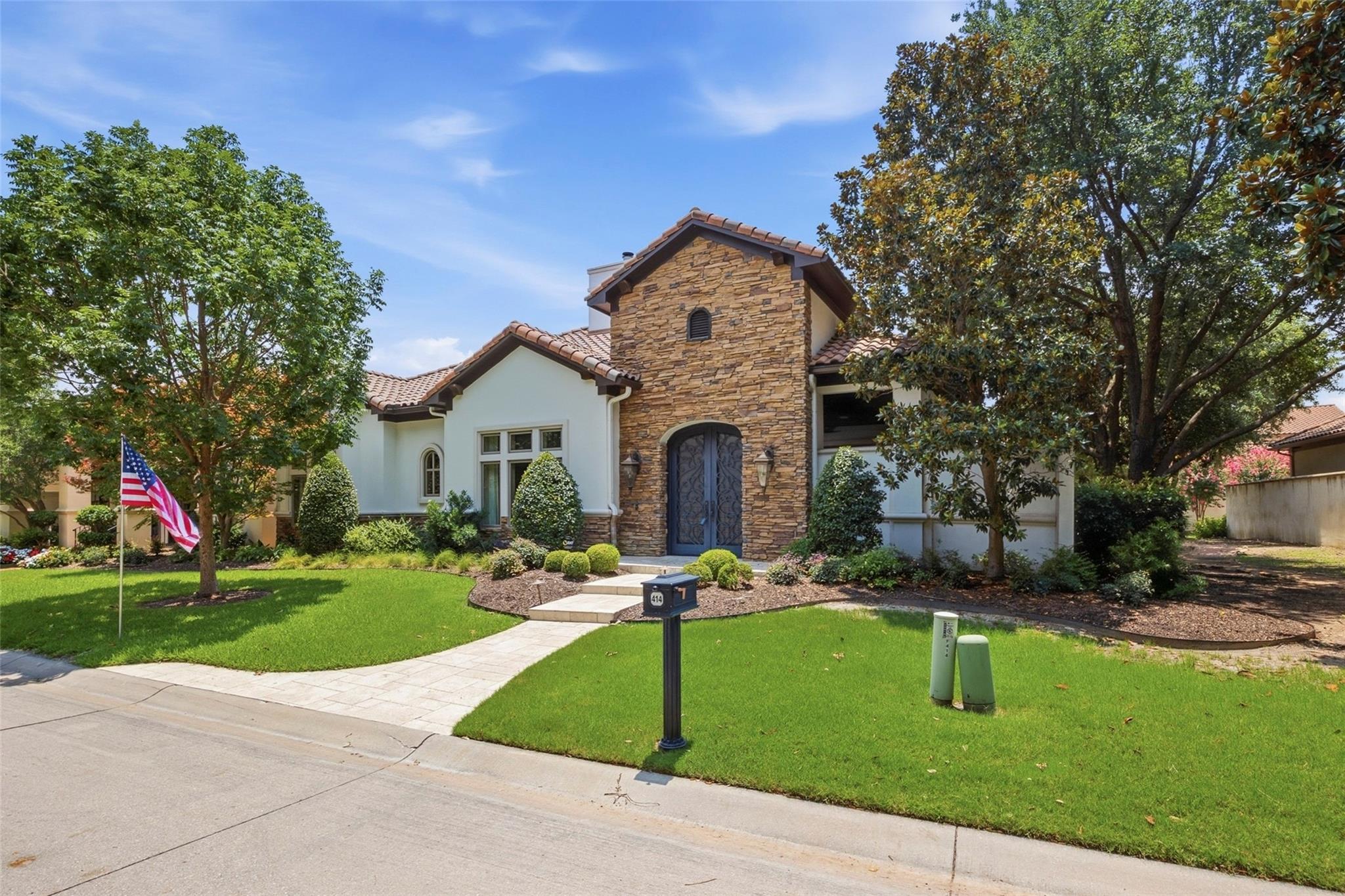 main property photo 31