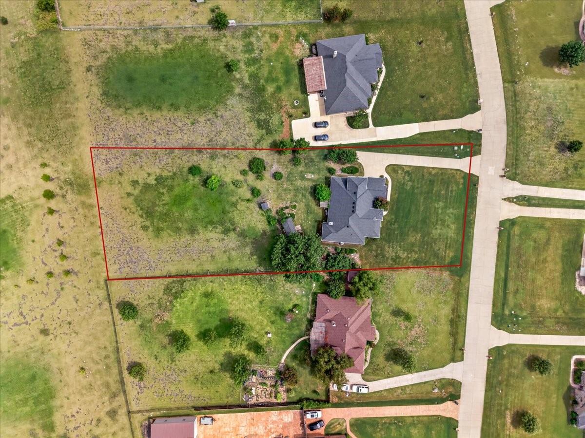 main property photo 32