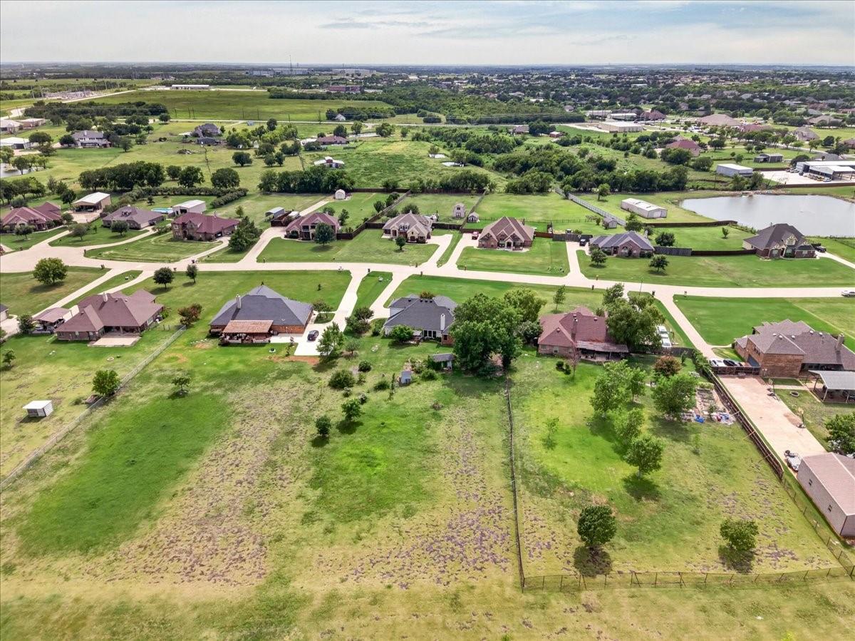 main property photo 35