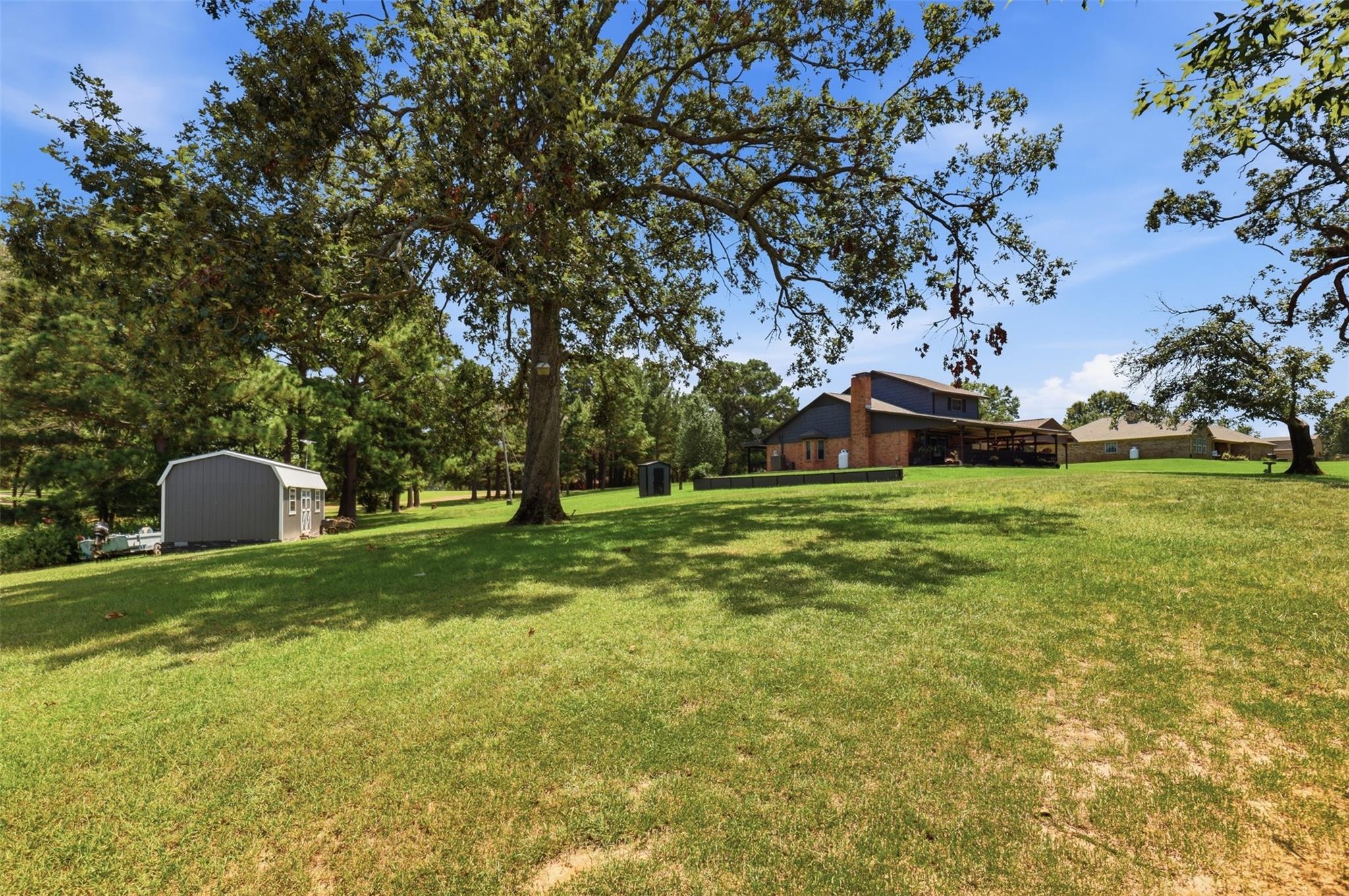 main property photo 34