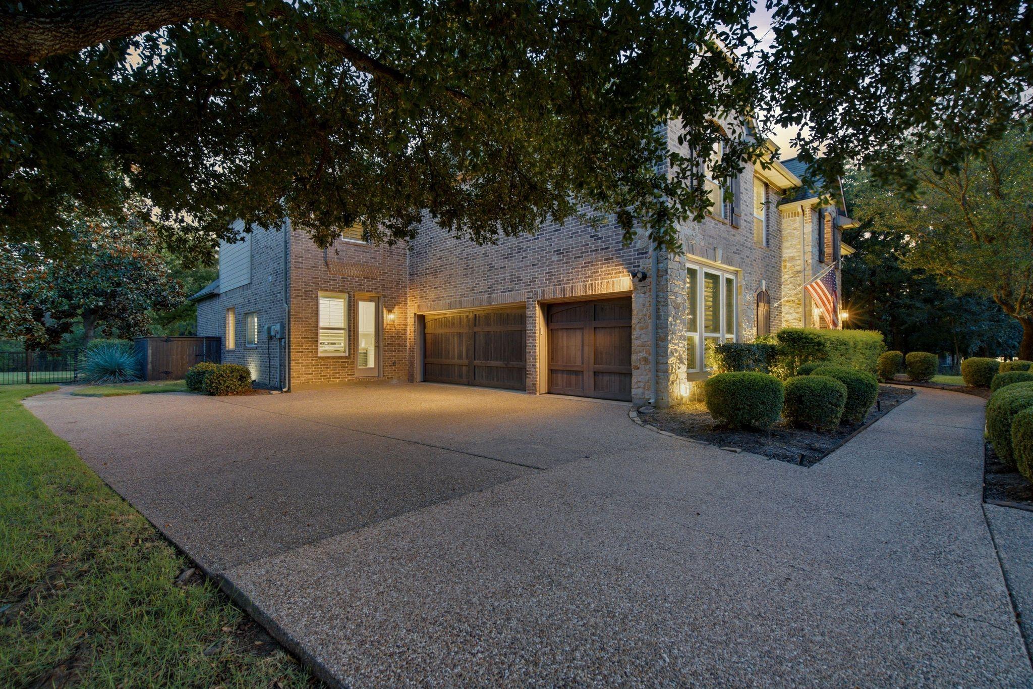 main property photo 37