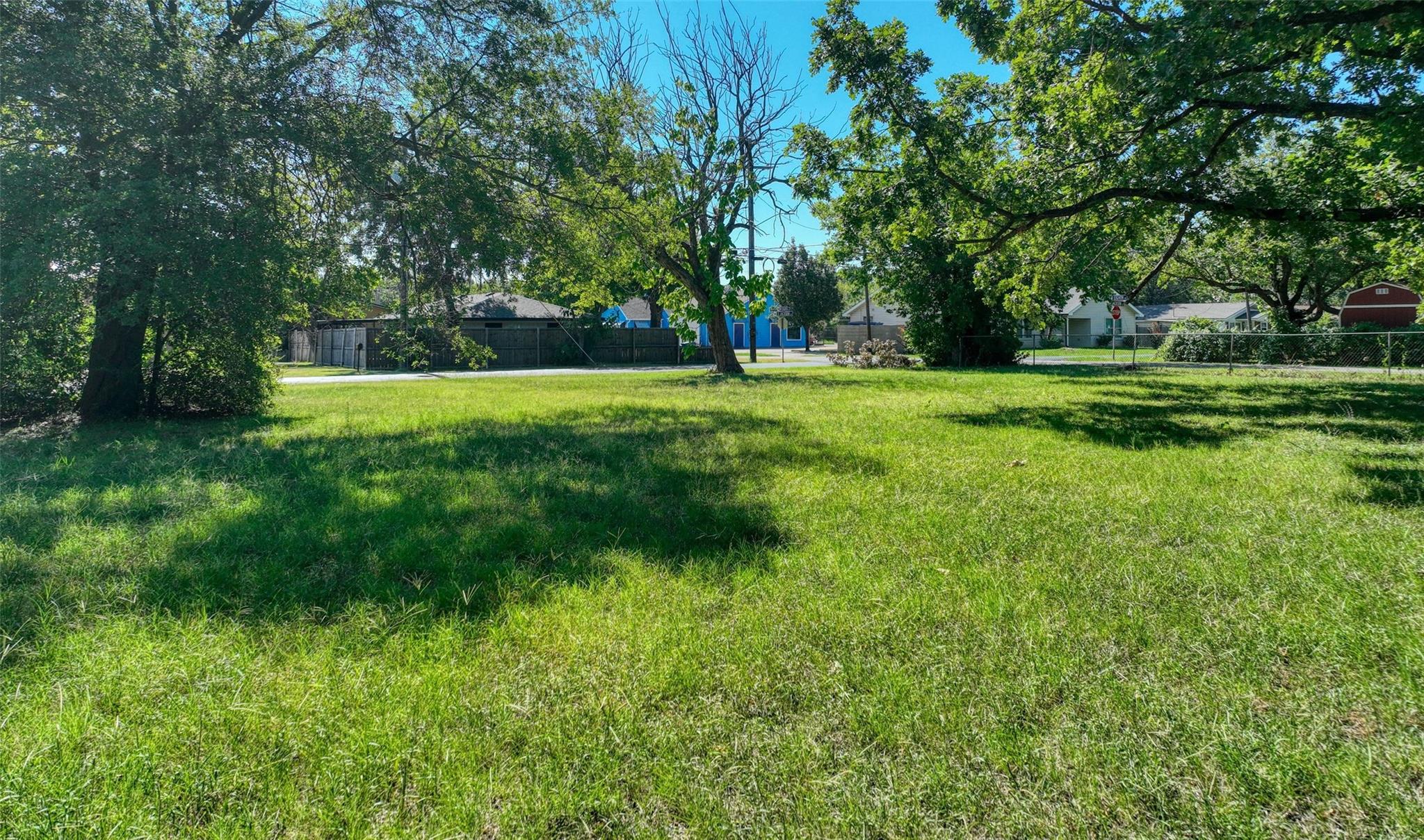 main property photo 4