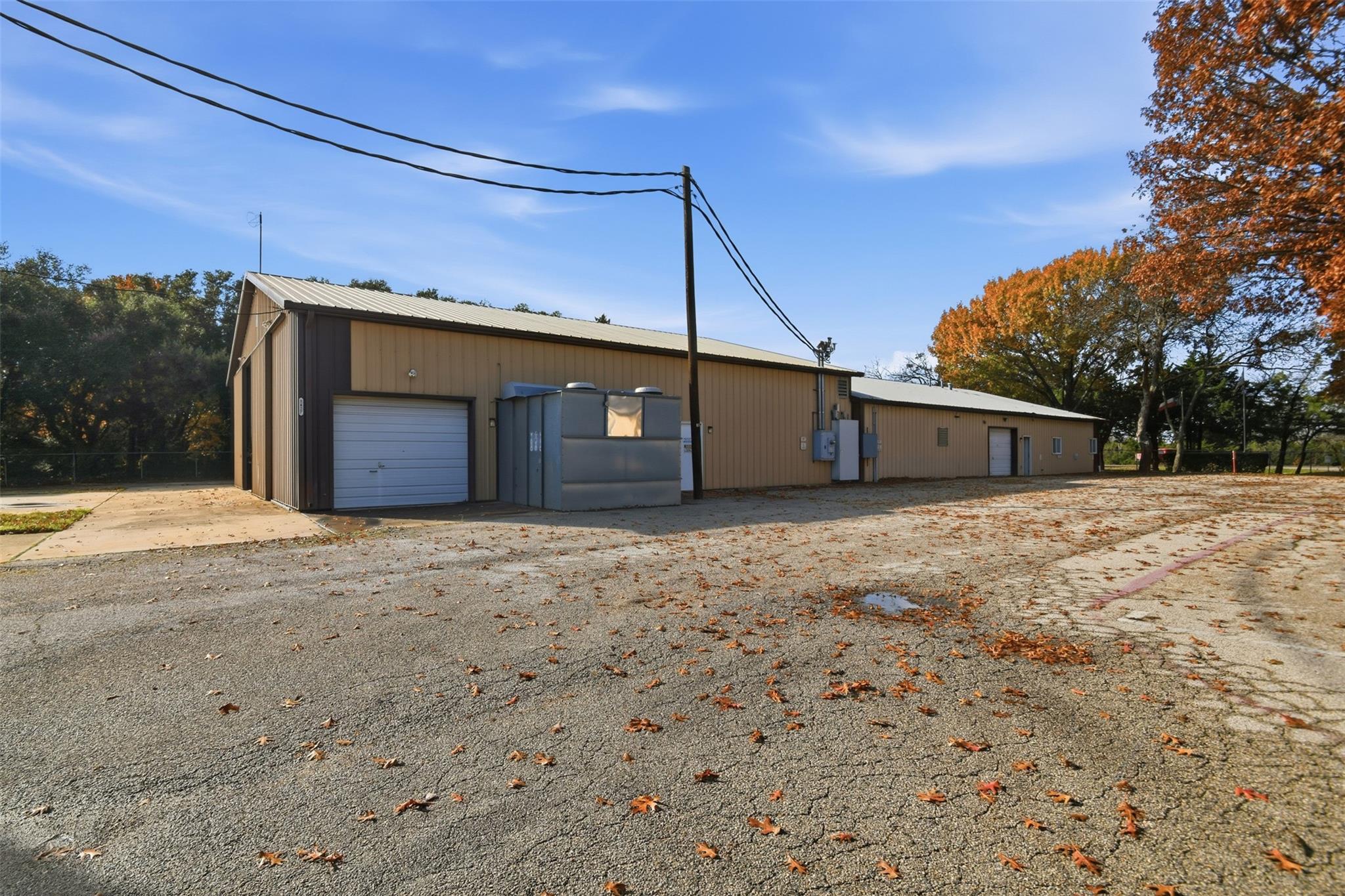 main property photo 11