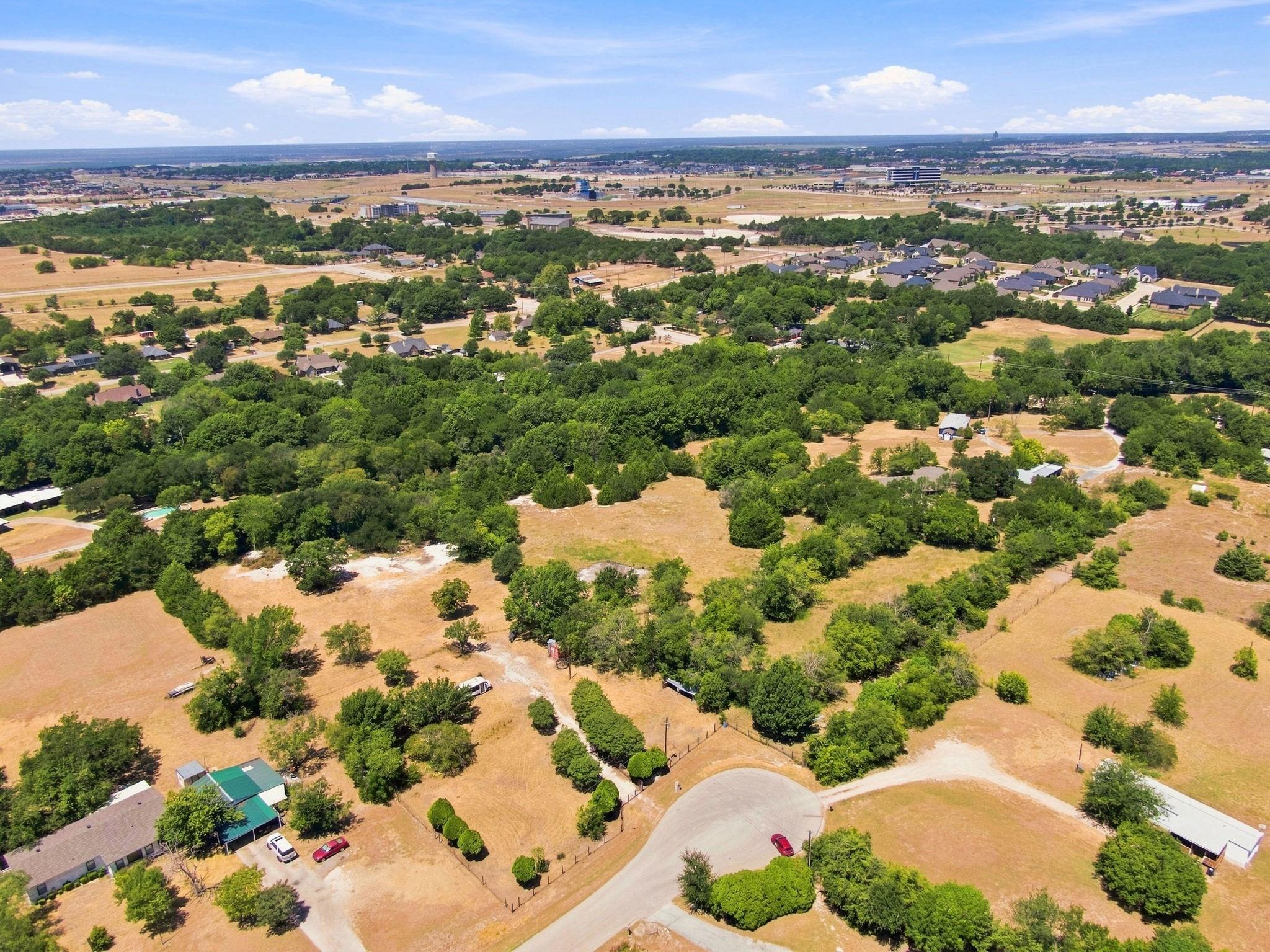 main property photo 9