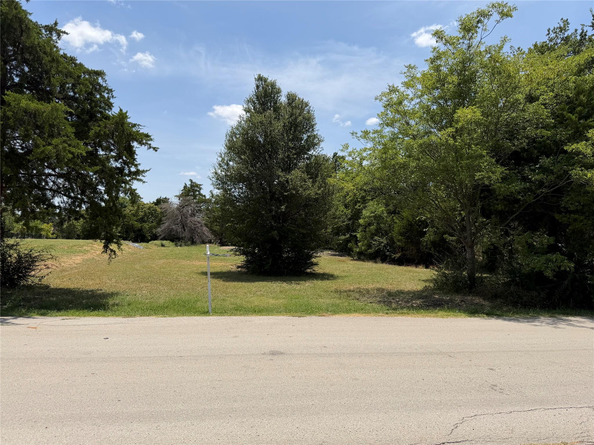 main property photo 7