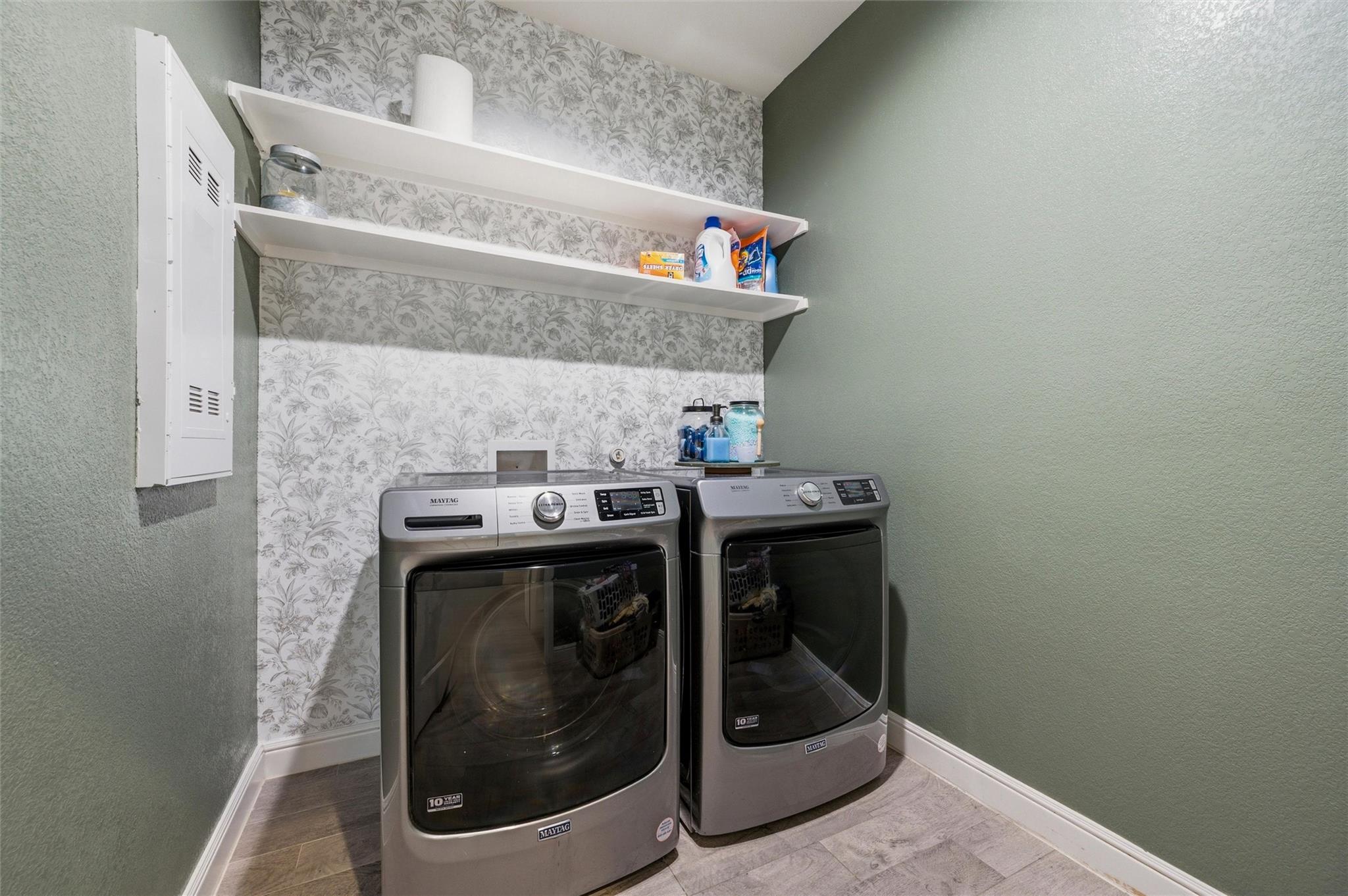 main property photo 13
