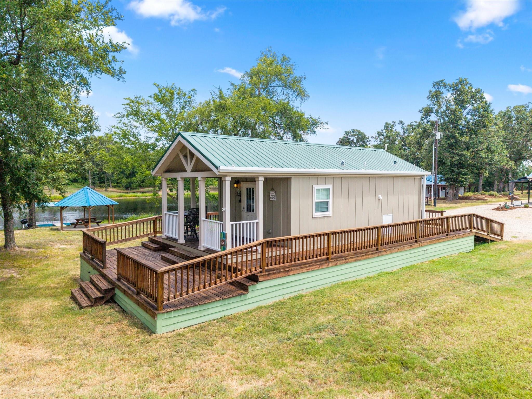 main property photo 27