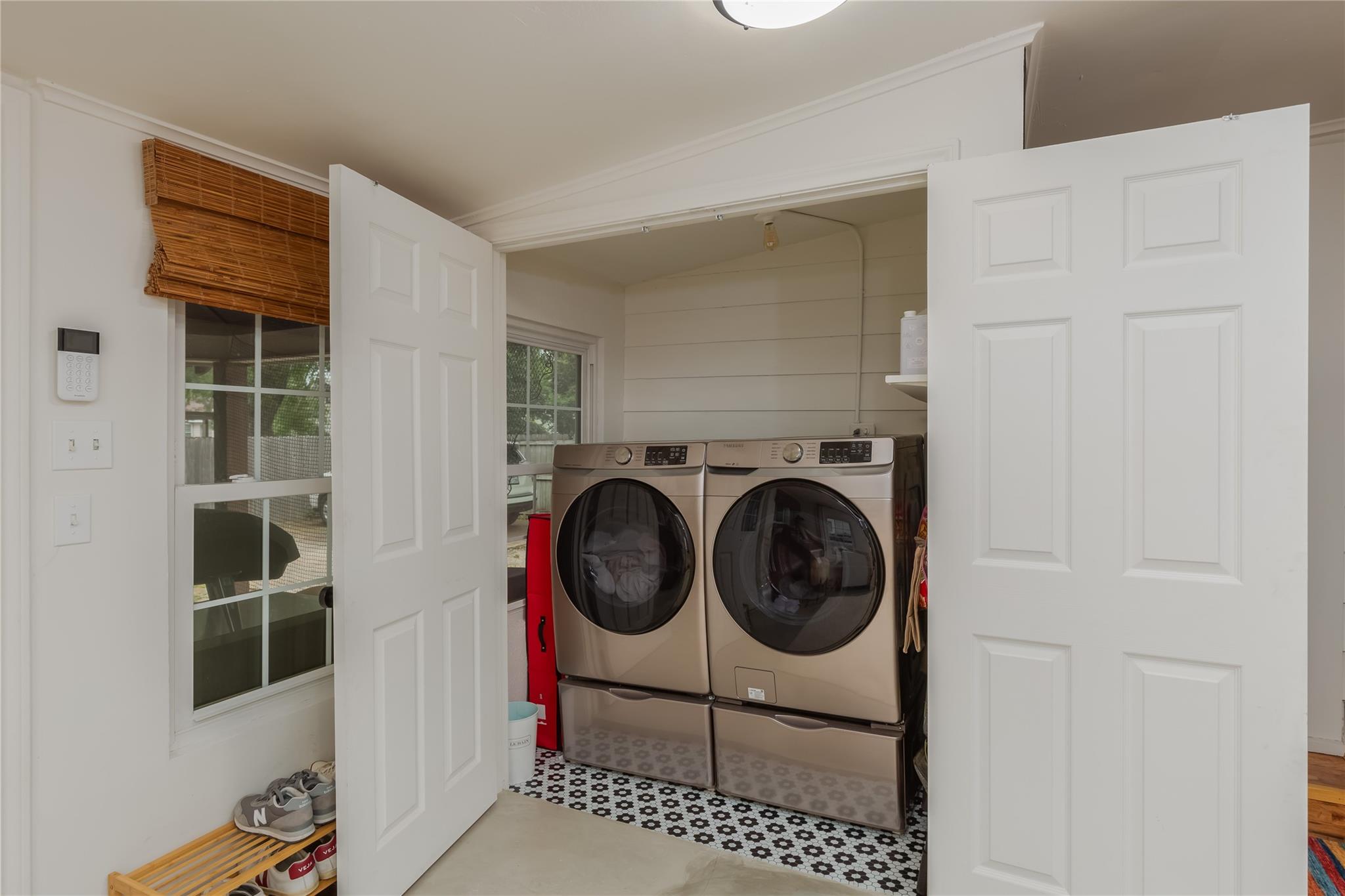 main property photo 20