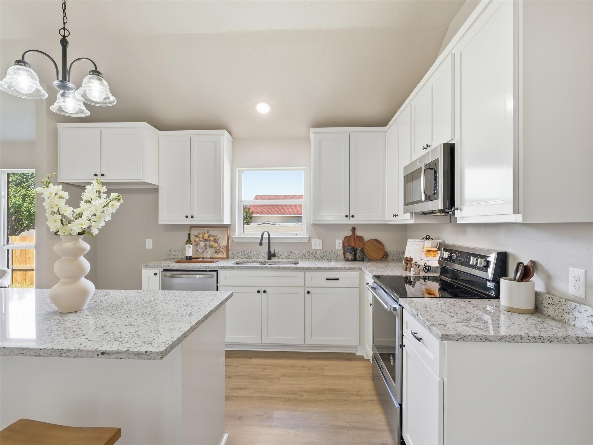 property viewer photo 6