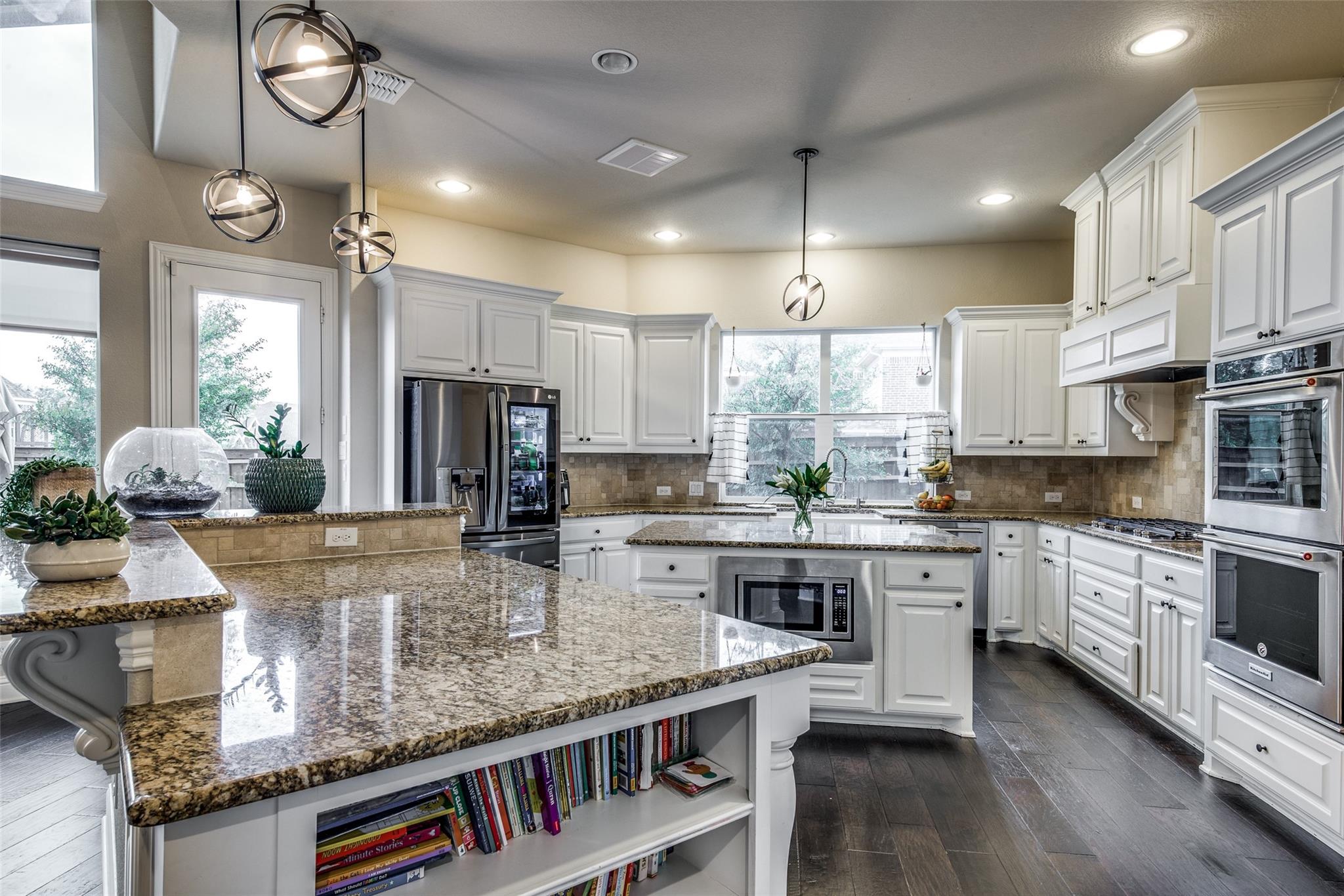 main property photo 14