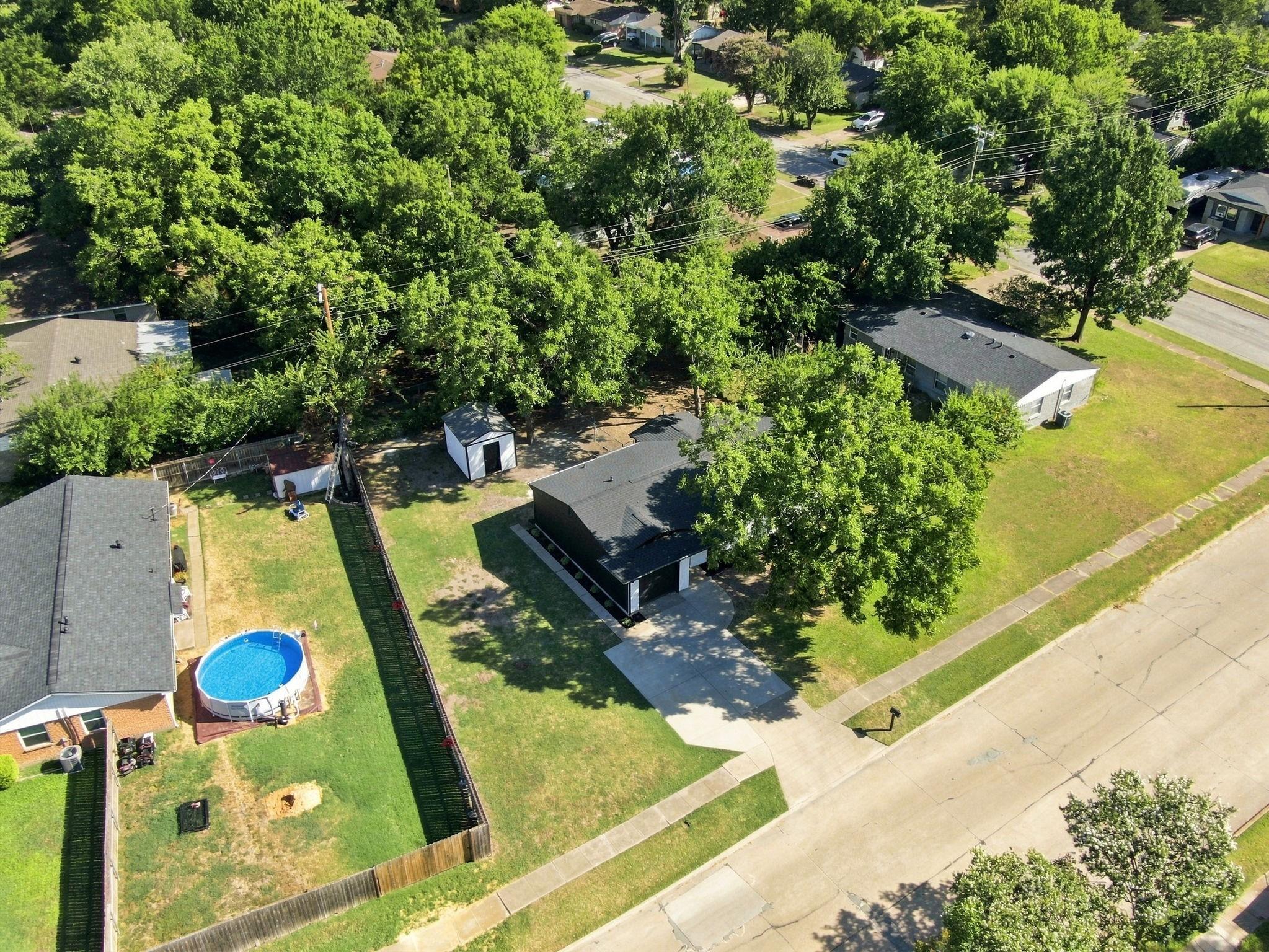 main property photo 27