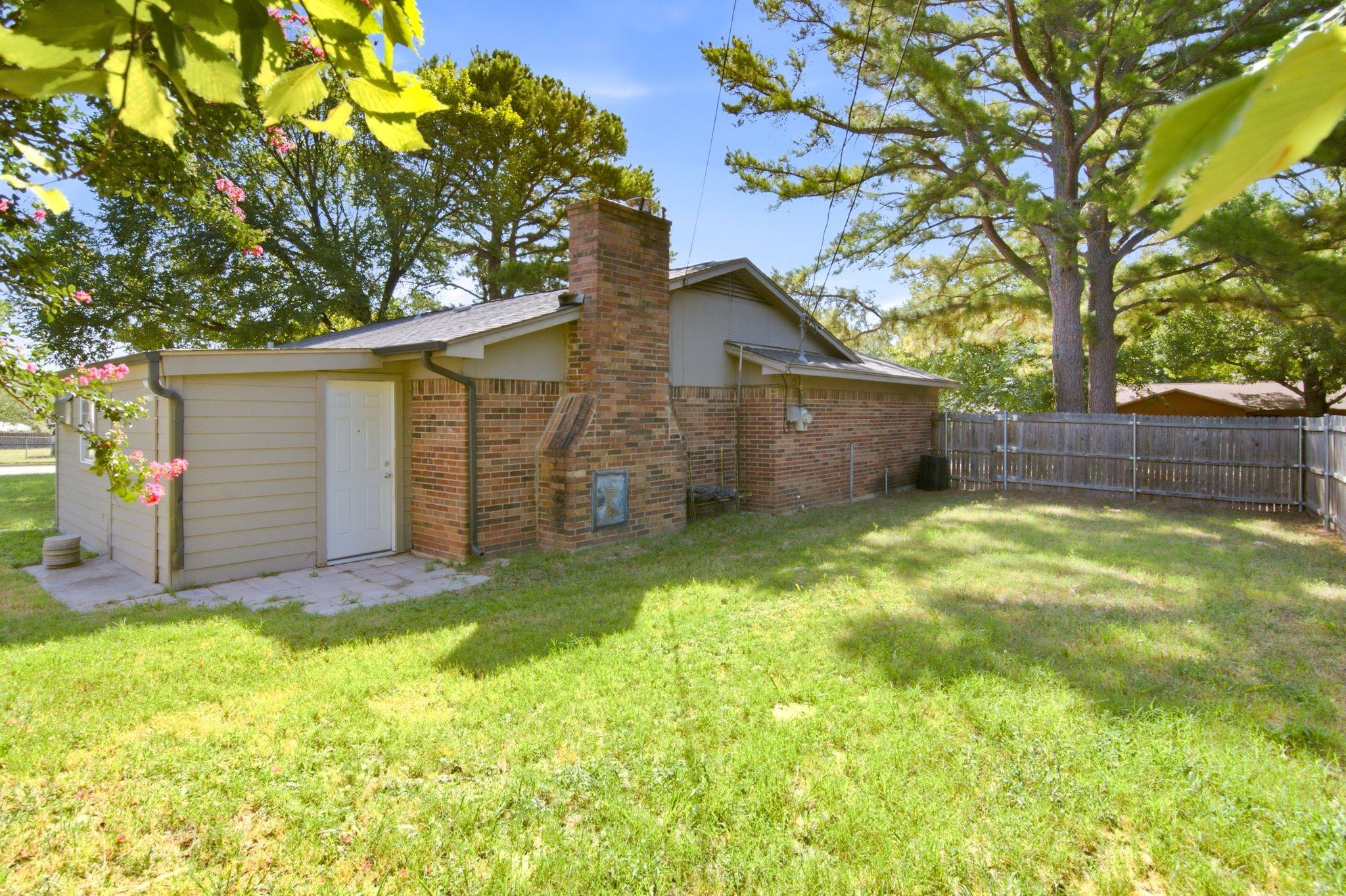 main property photo 30