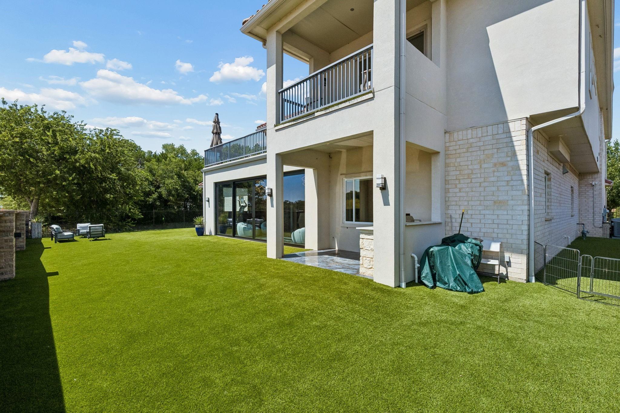 main property photo 34