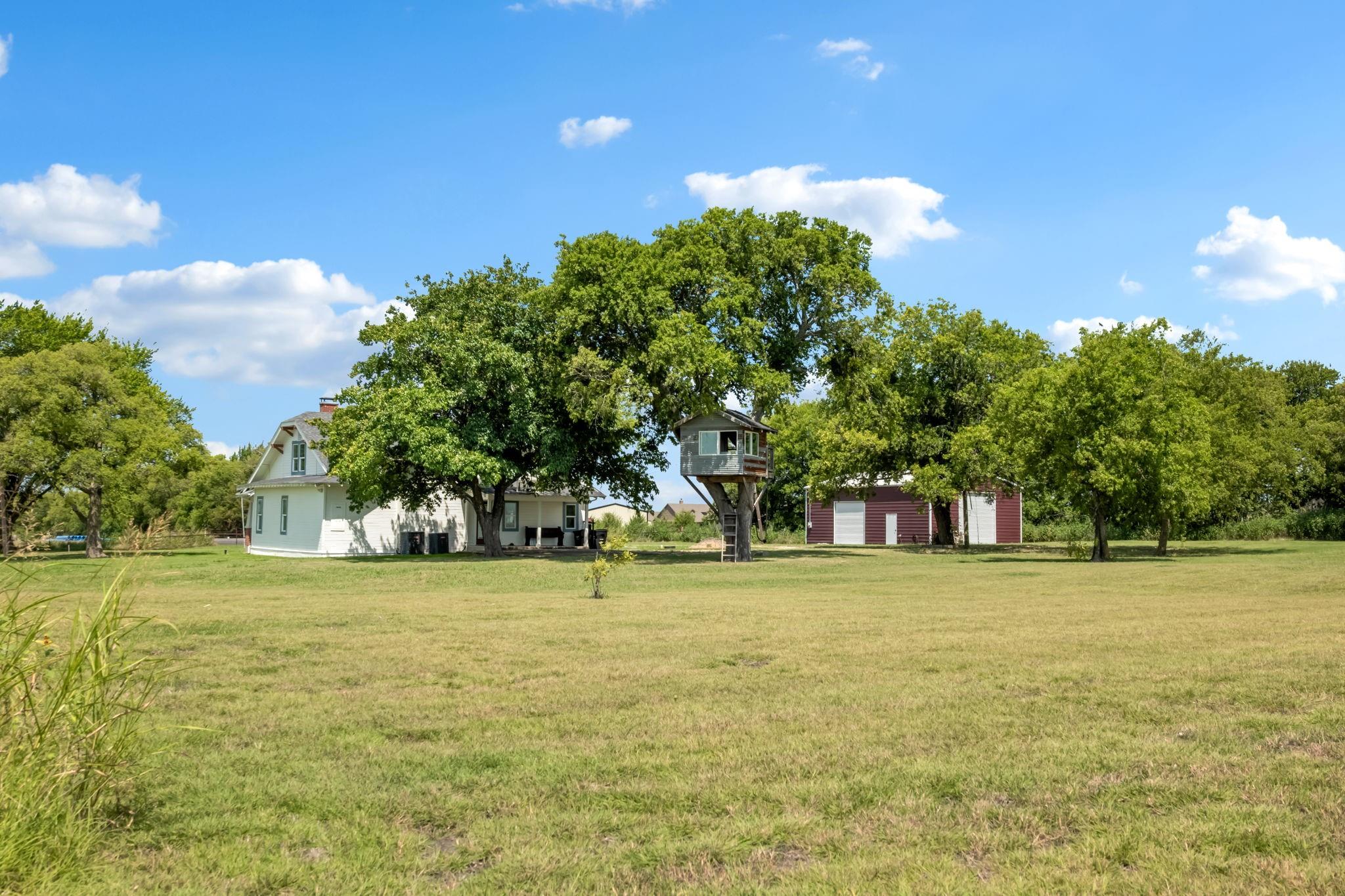 main property photo 38