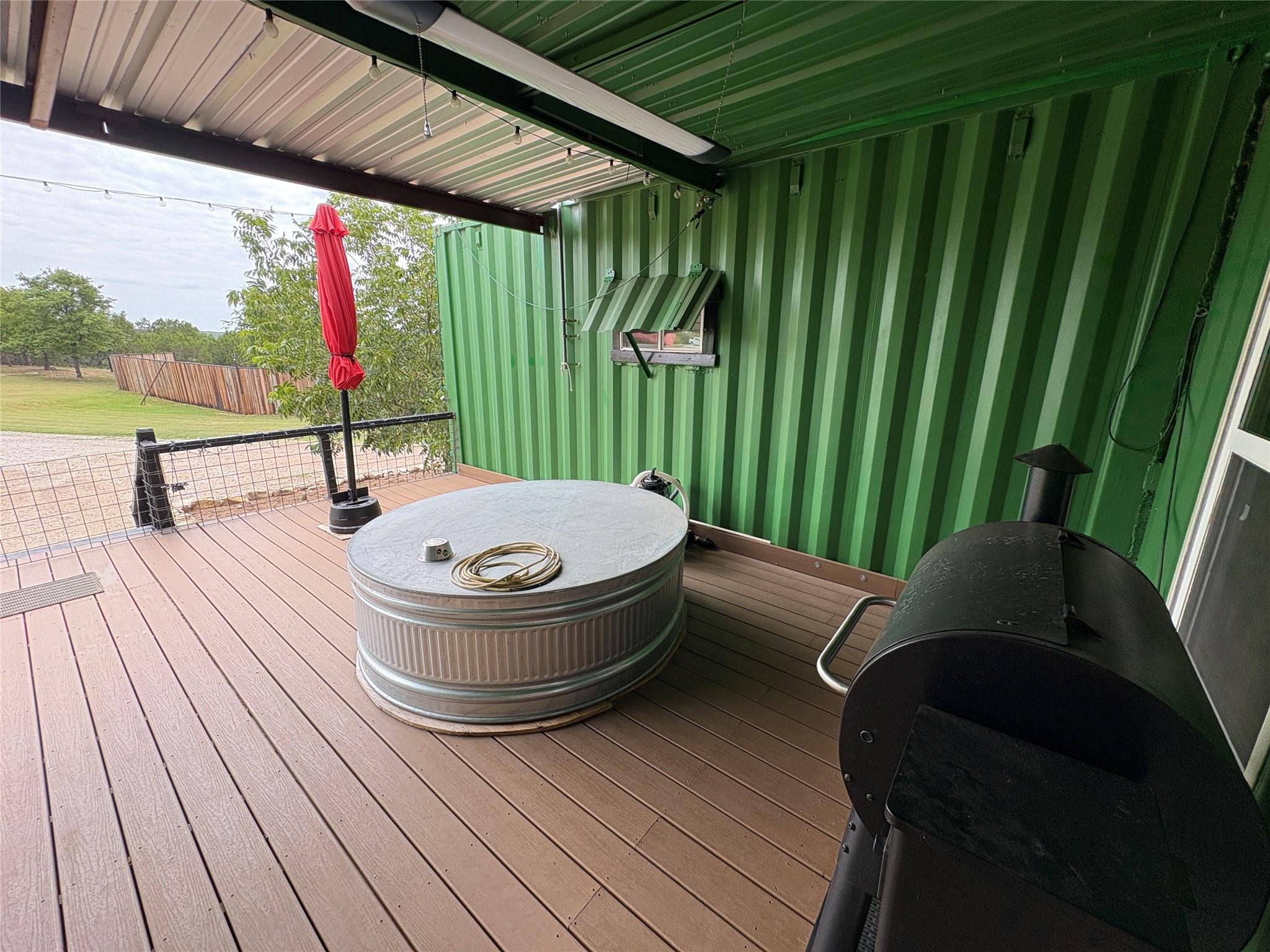 main property photo 27