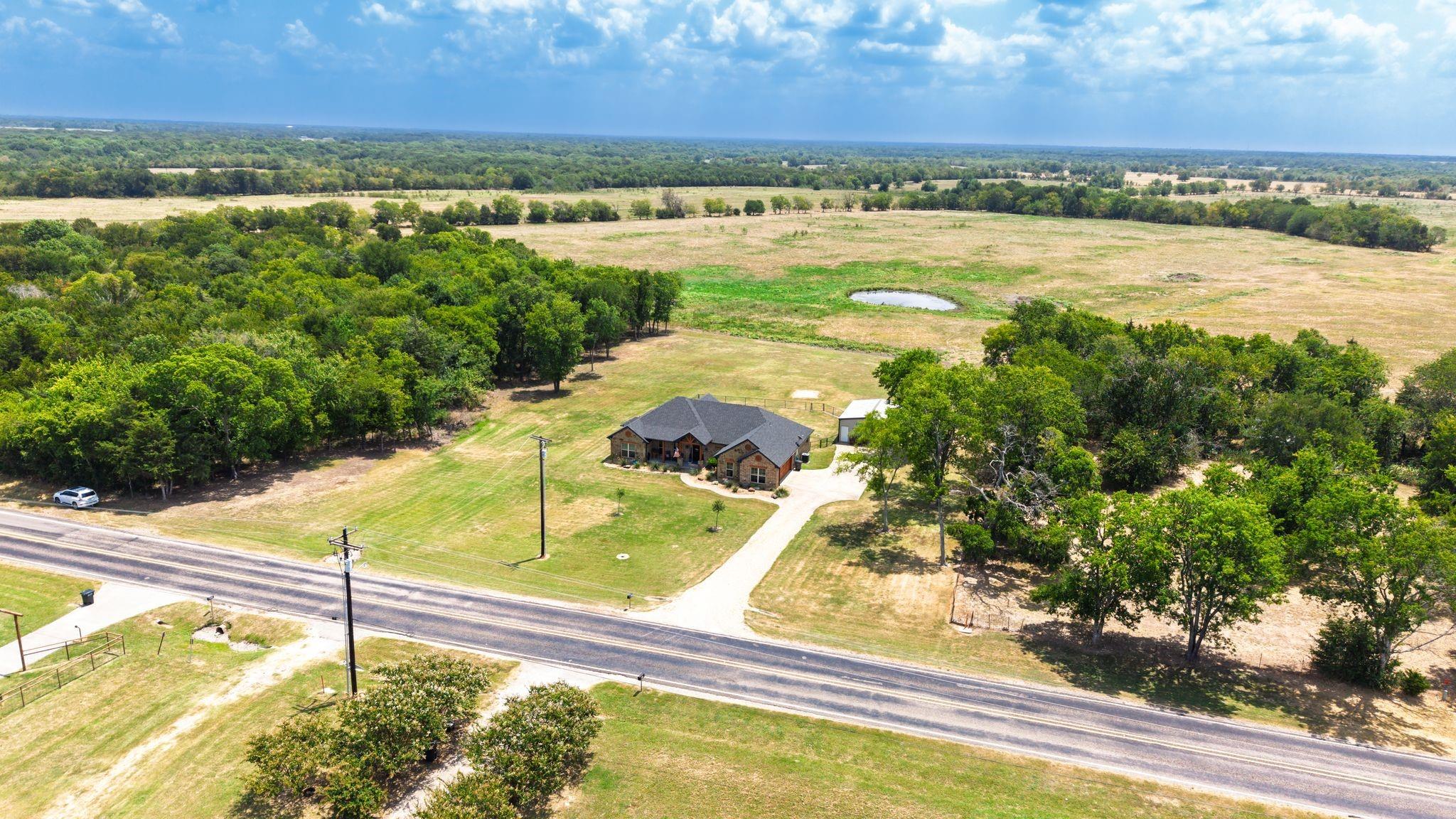 main property photo 32