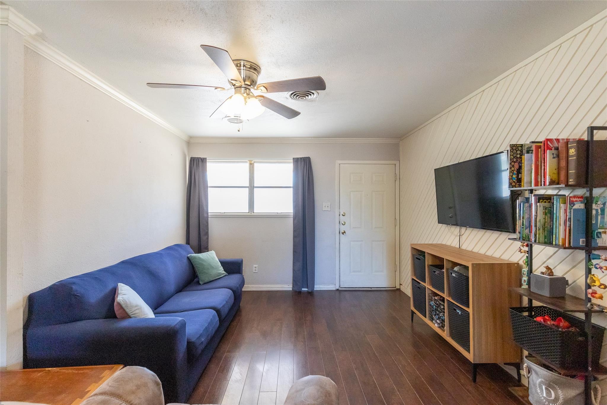 main property photo 5