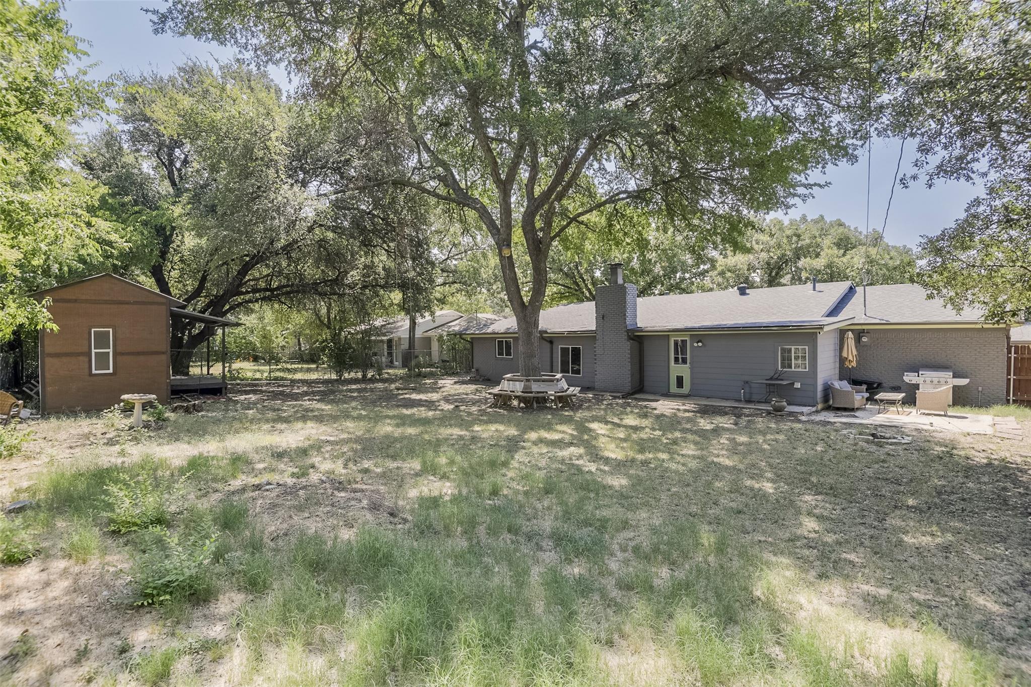 main property photo 26