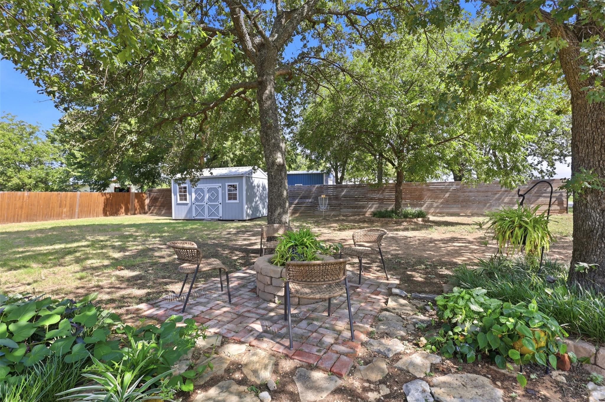 main property photo 31