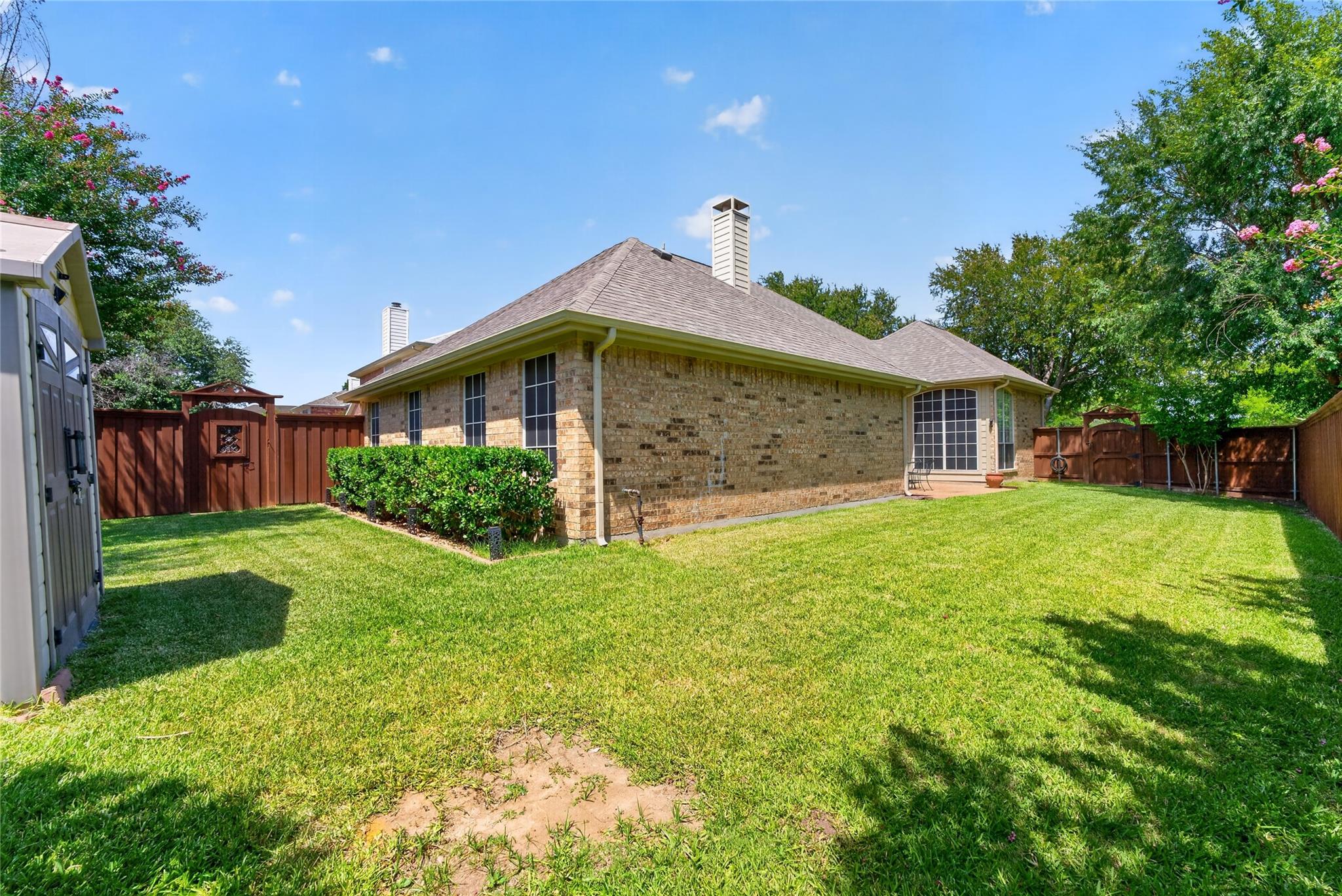 main property photo 37