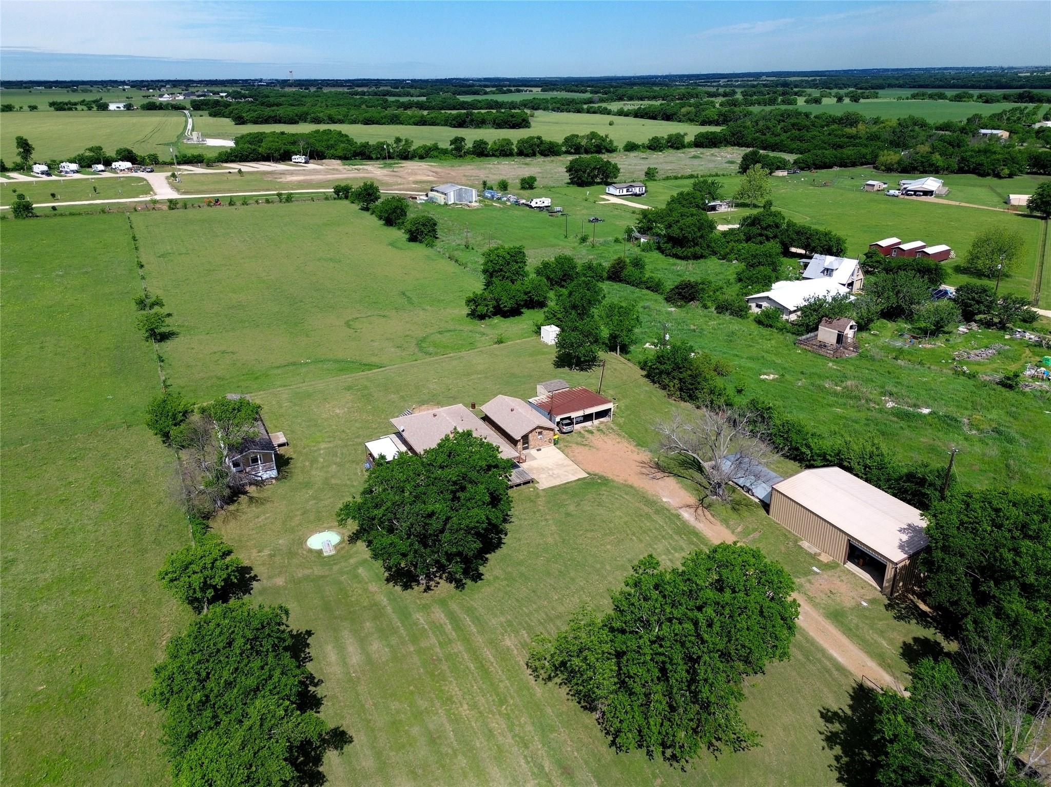 main property photo 5