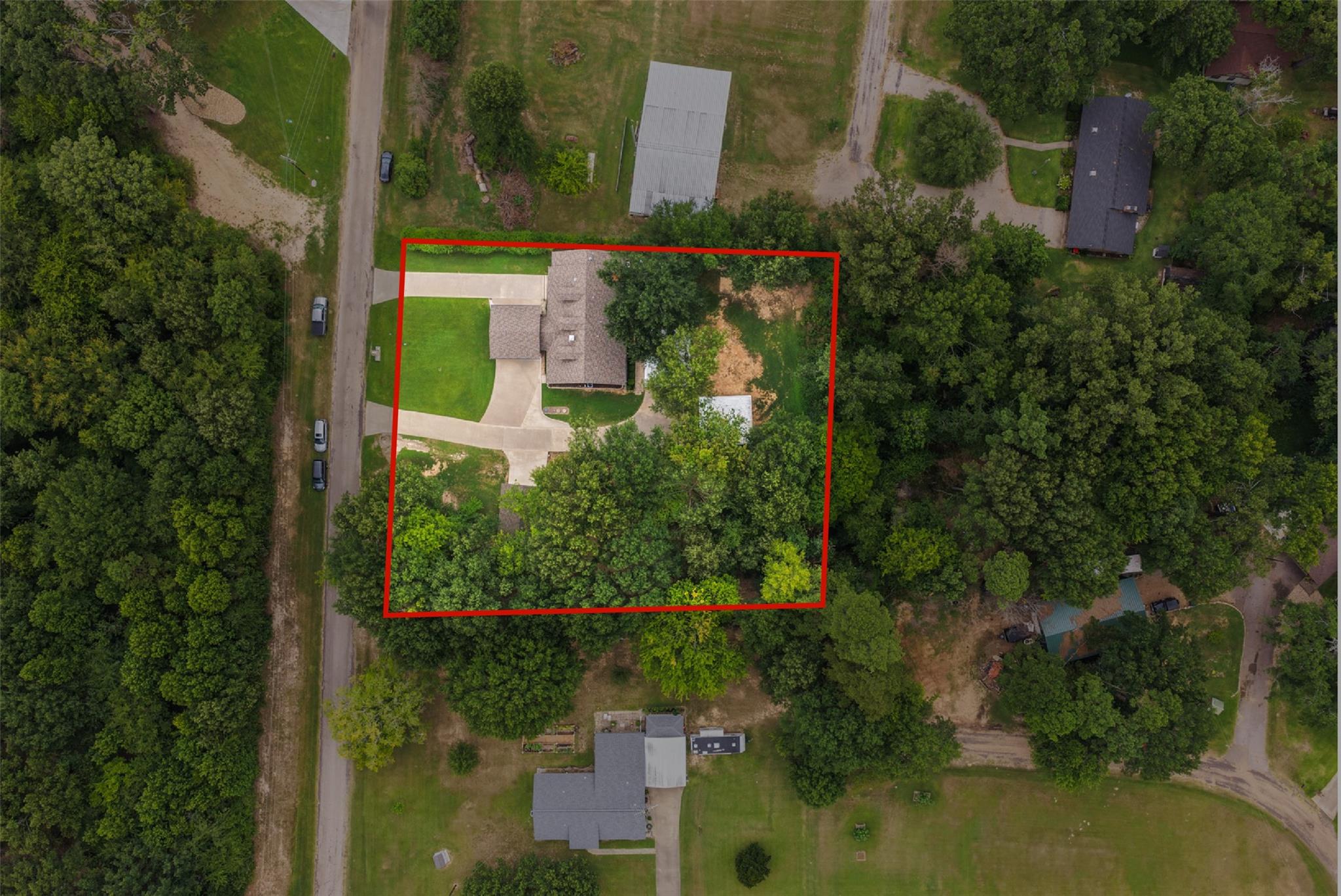 main property photo 34