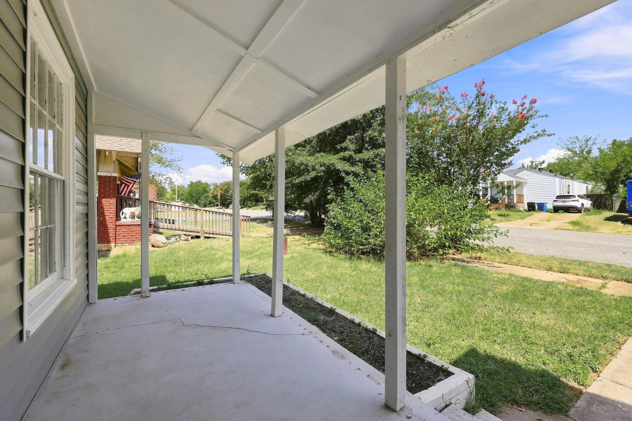 main property photo 7