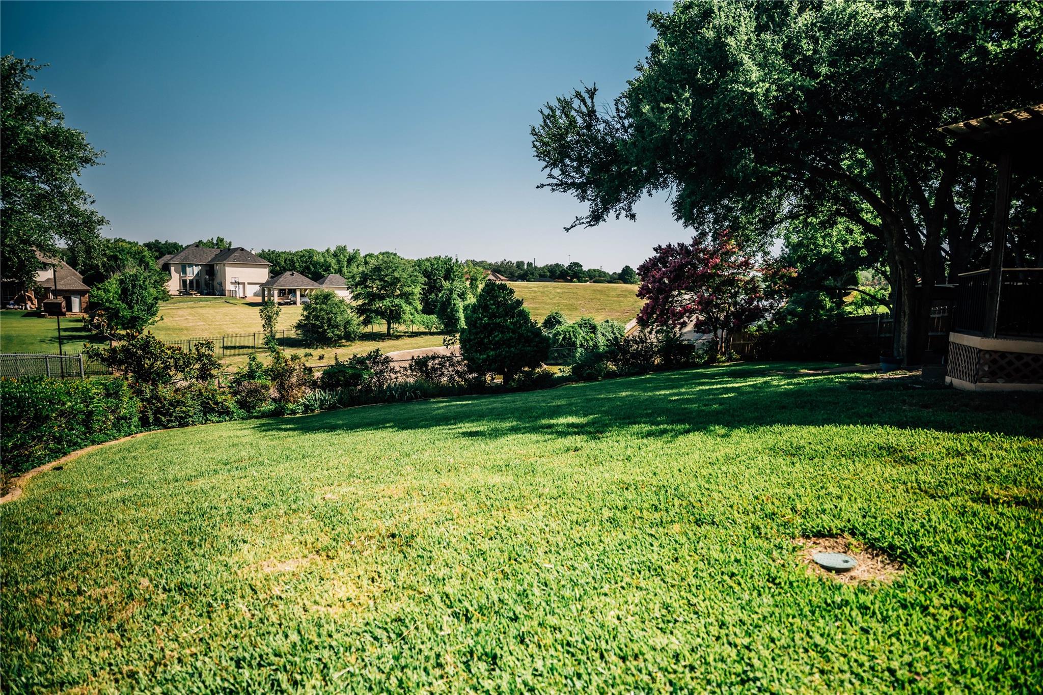 main property photo 27