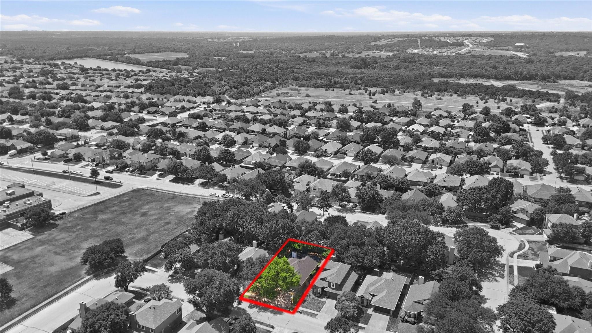 main property photo 28