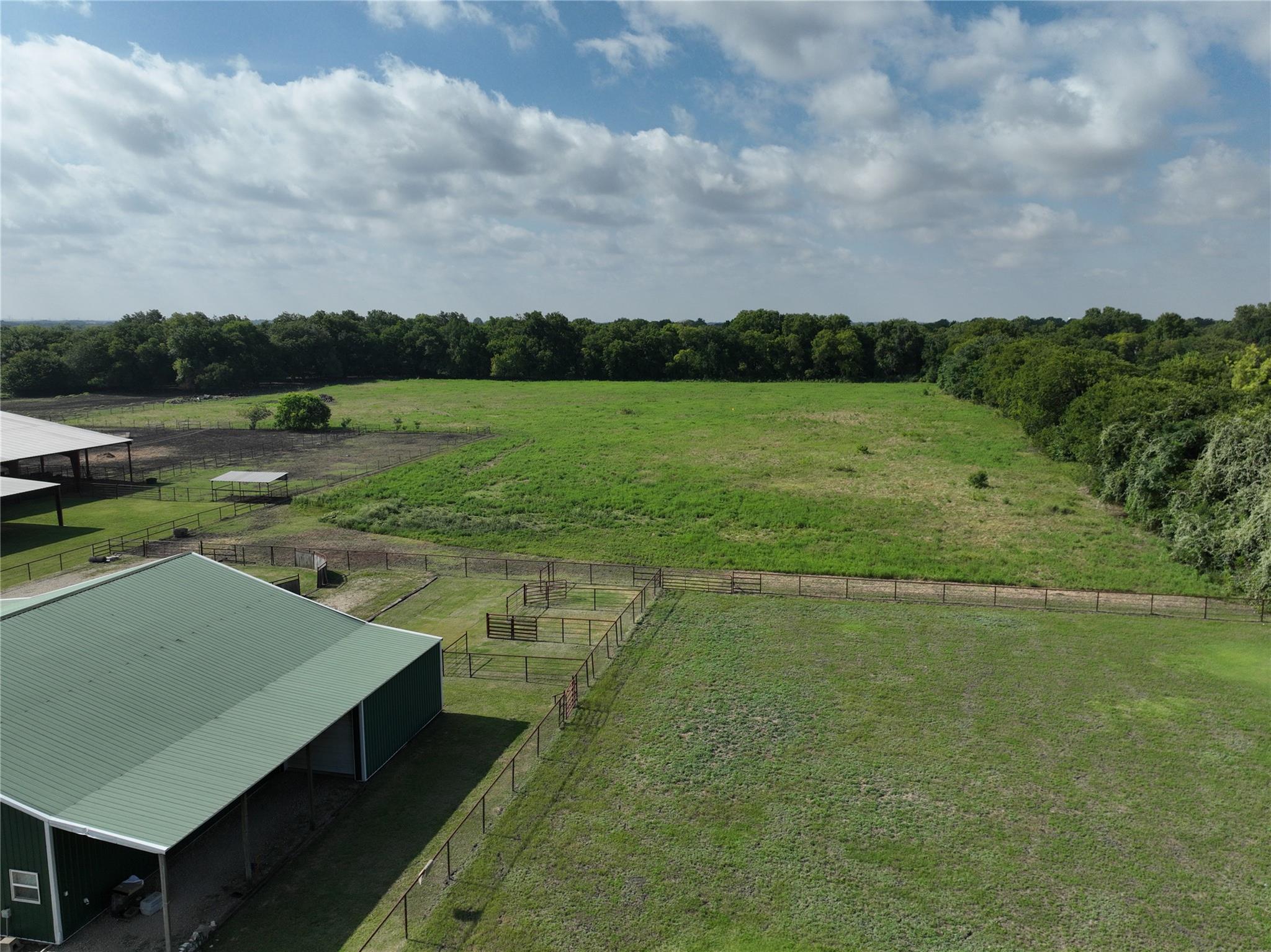 main property photo 14