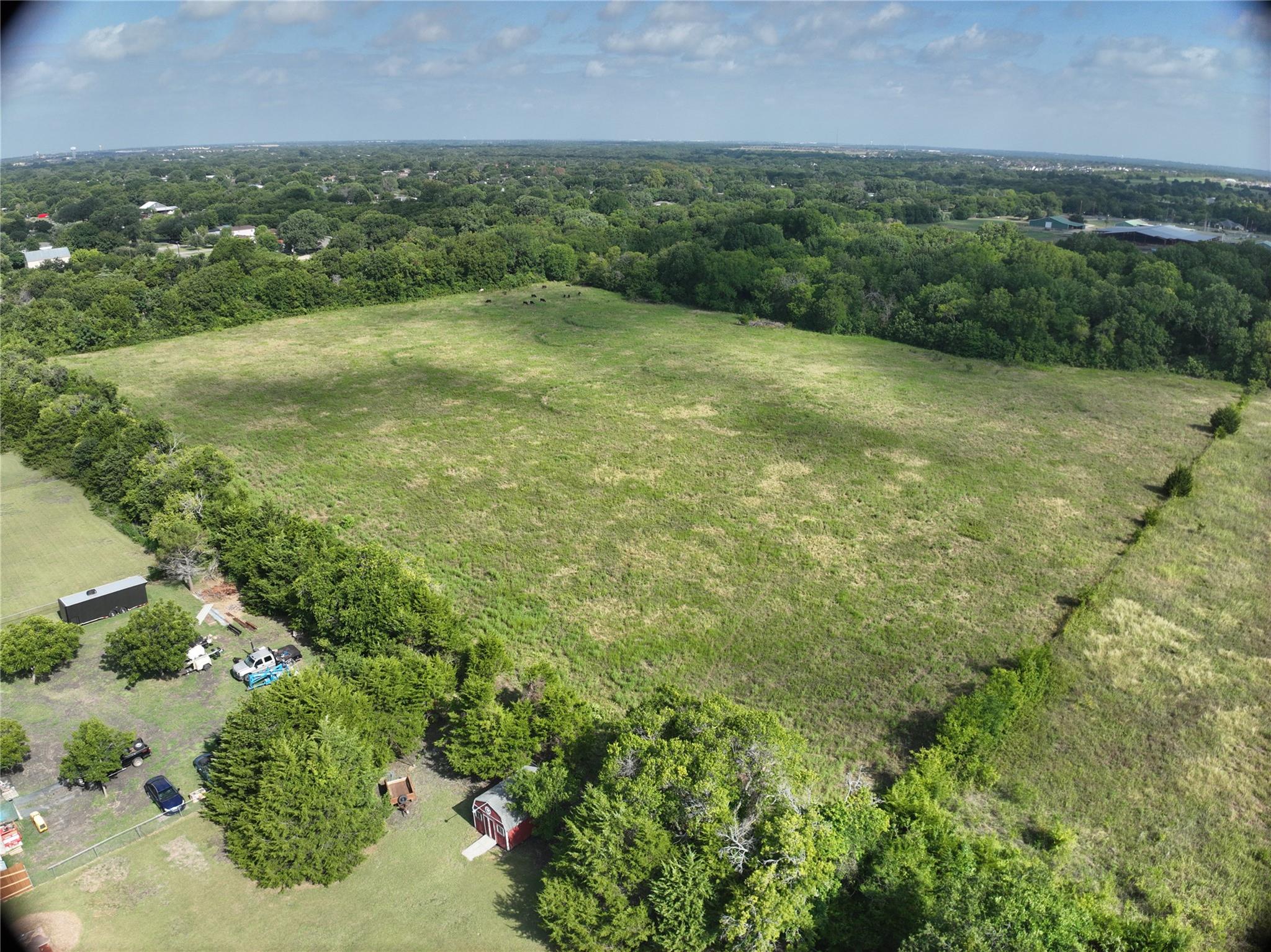 main property photo 17