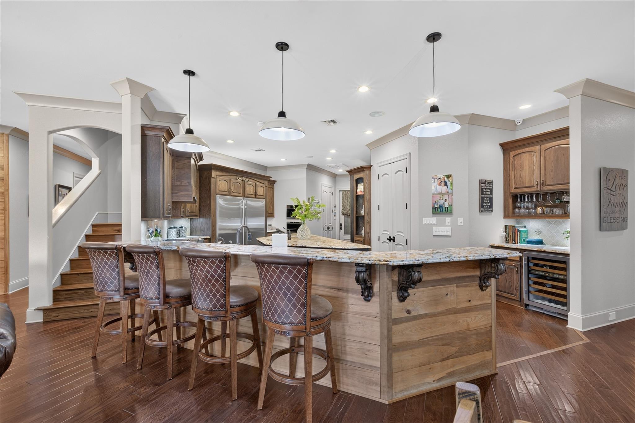 main property photo 9