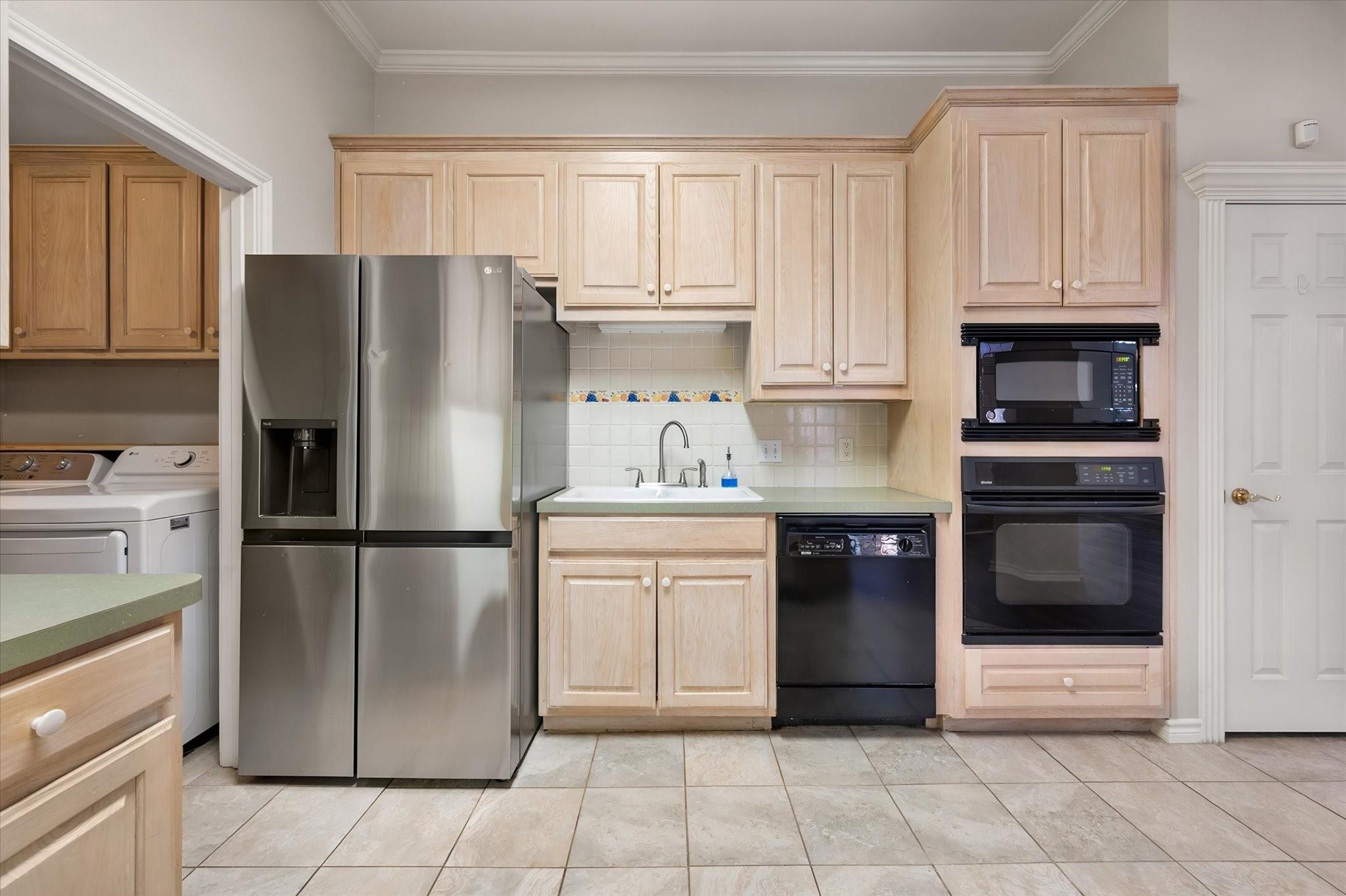 main property photo 15
