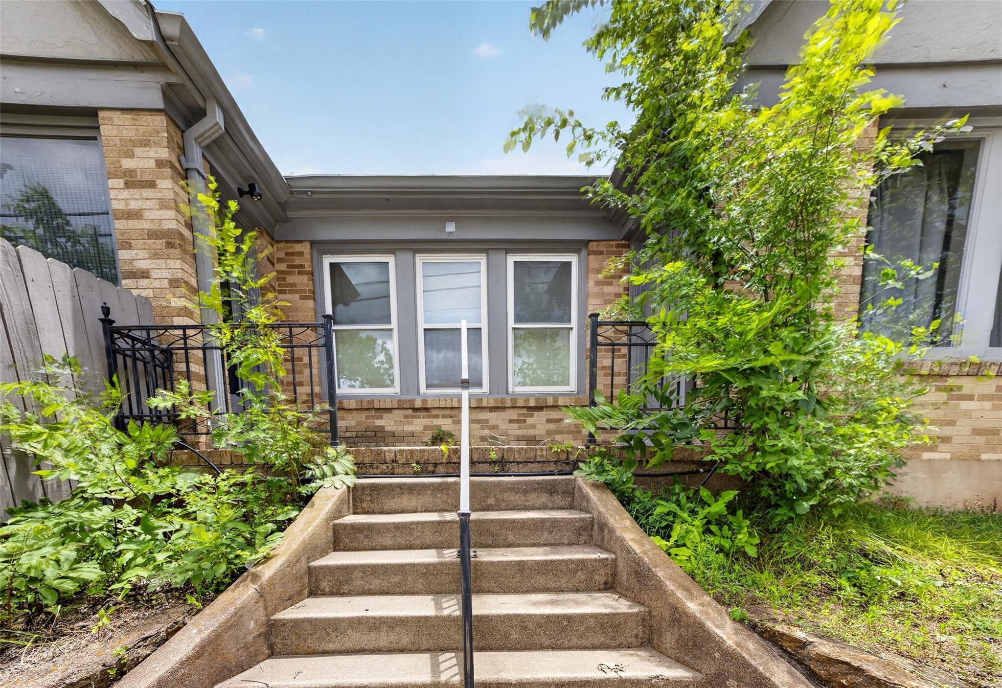 main property photo 33