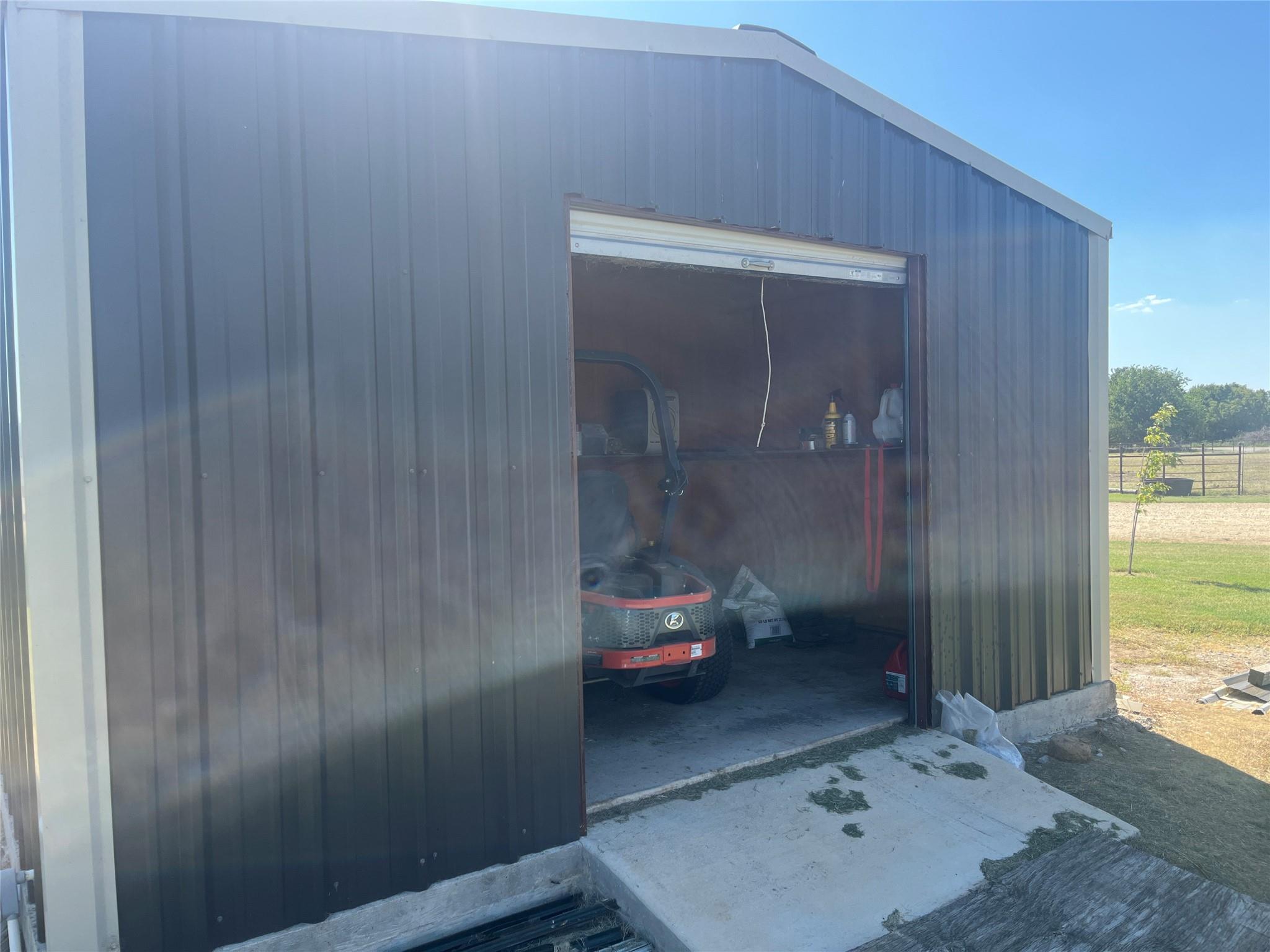 main property photo 10