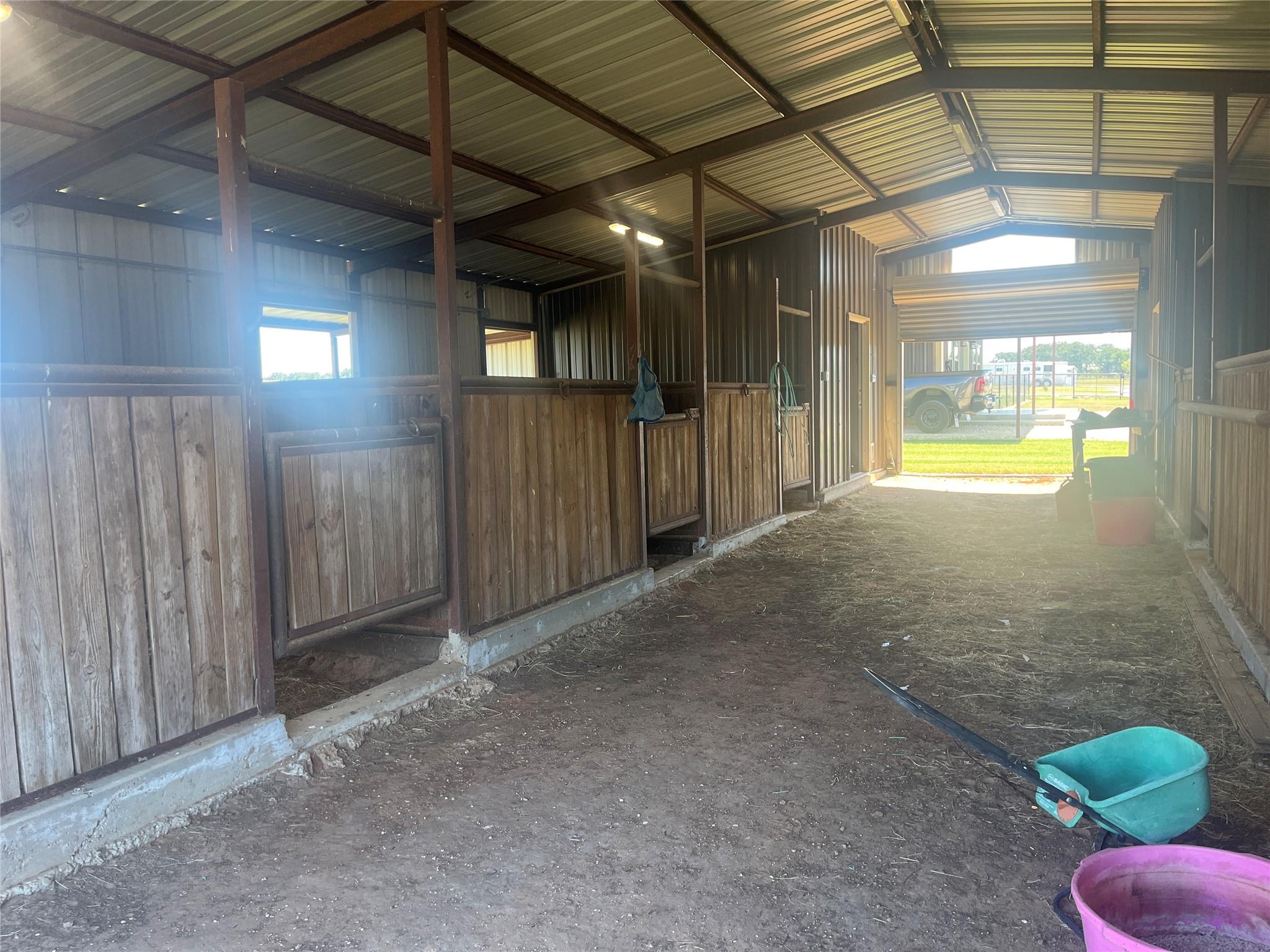 main property photo 14