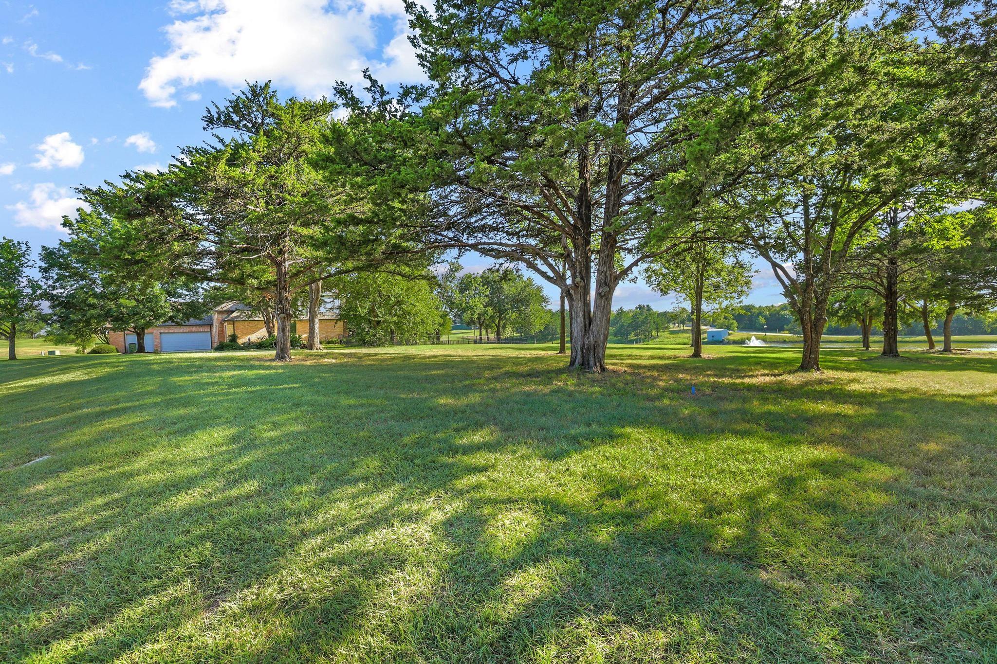 main property photo 9