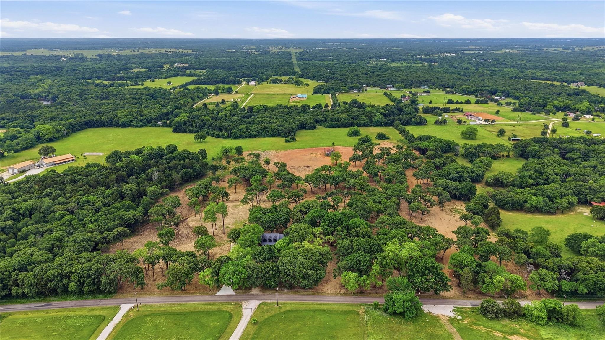 main property photo 37
