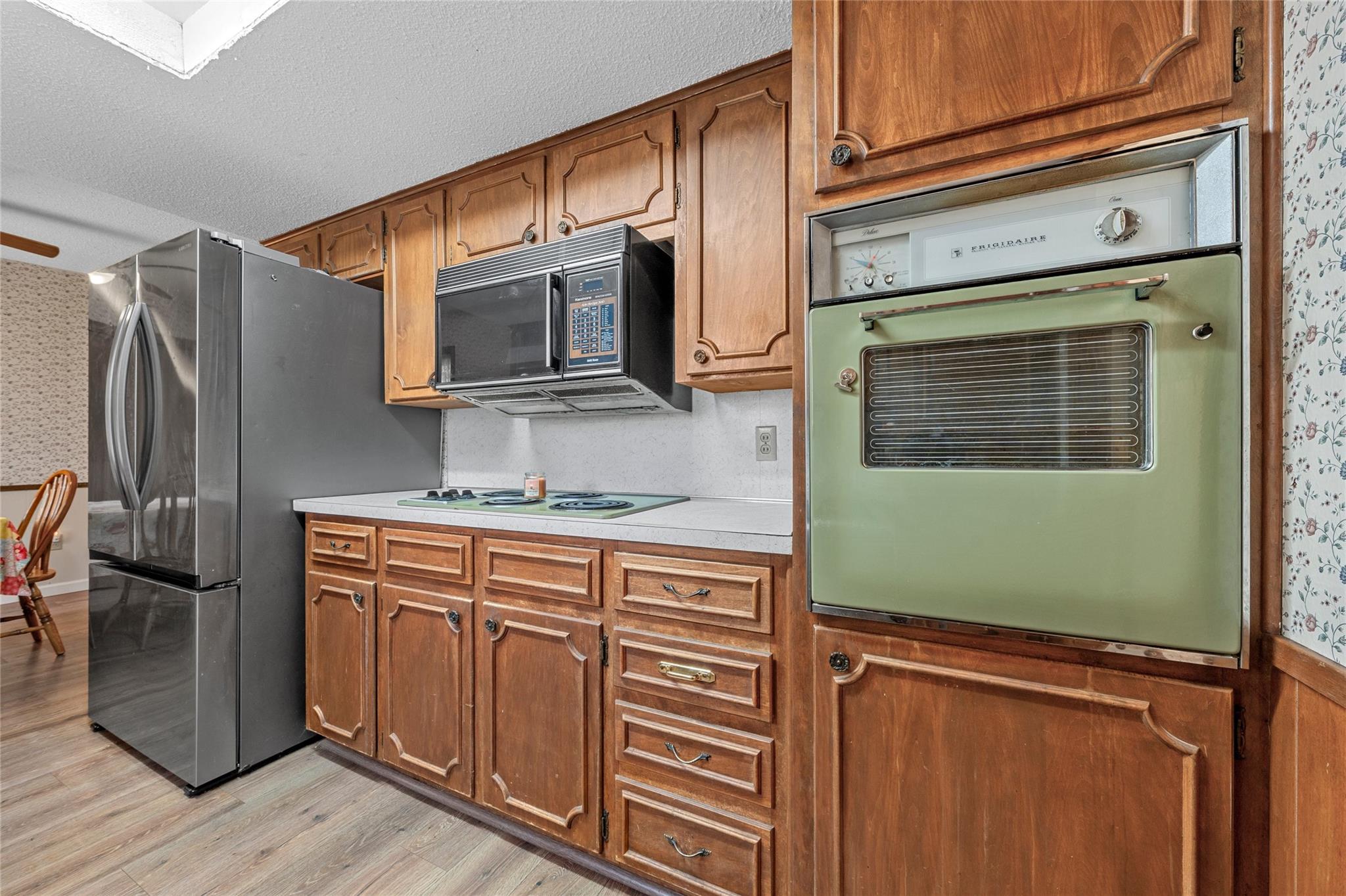 main property photo 9