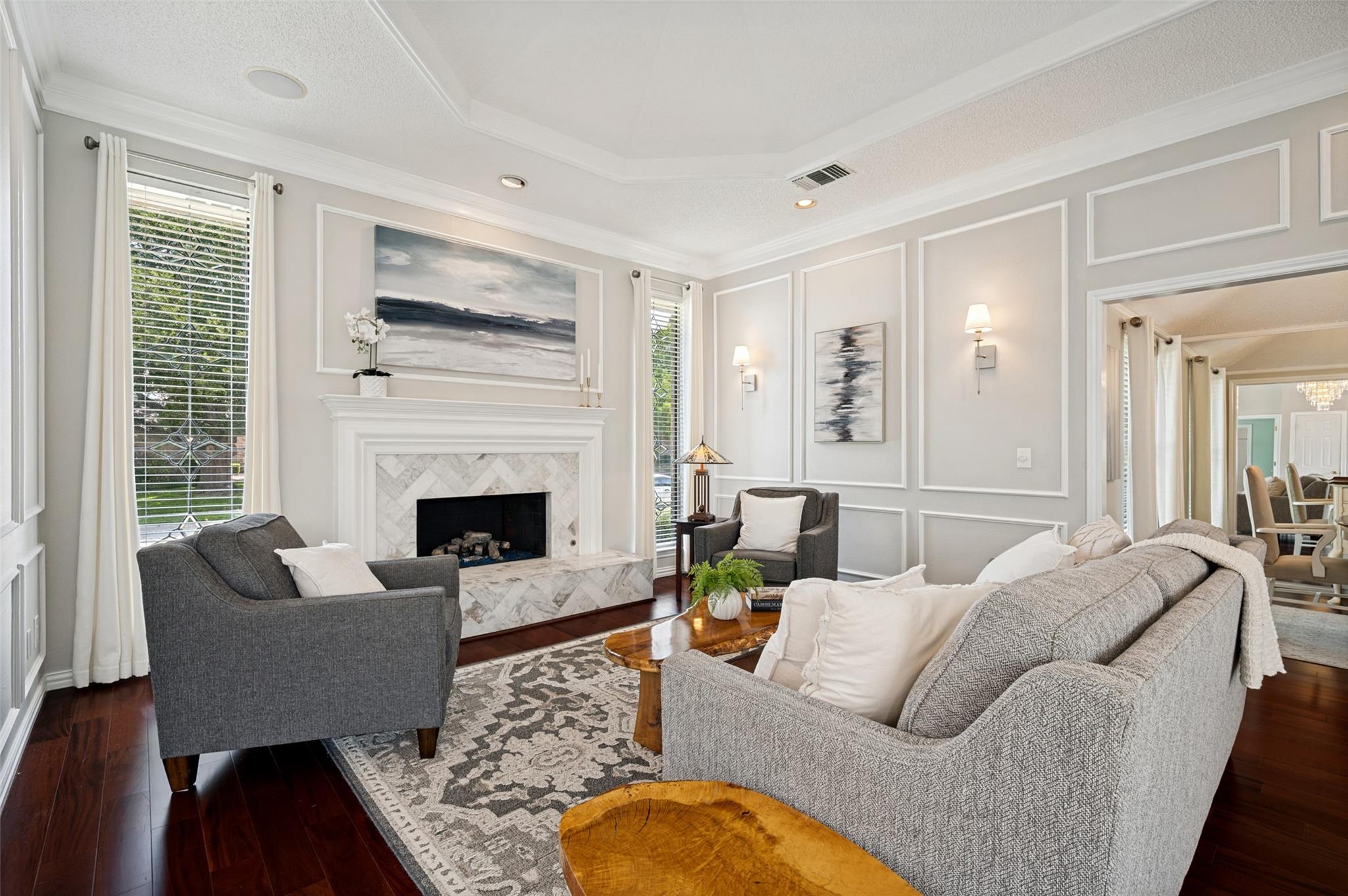 property viewer photo 1