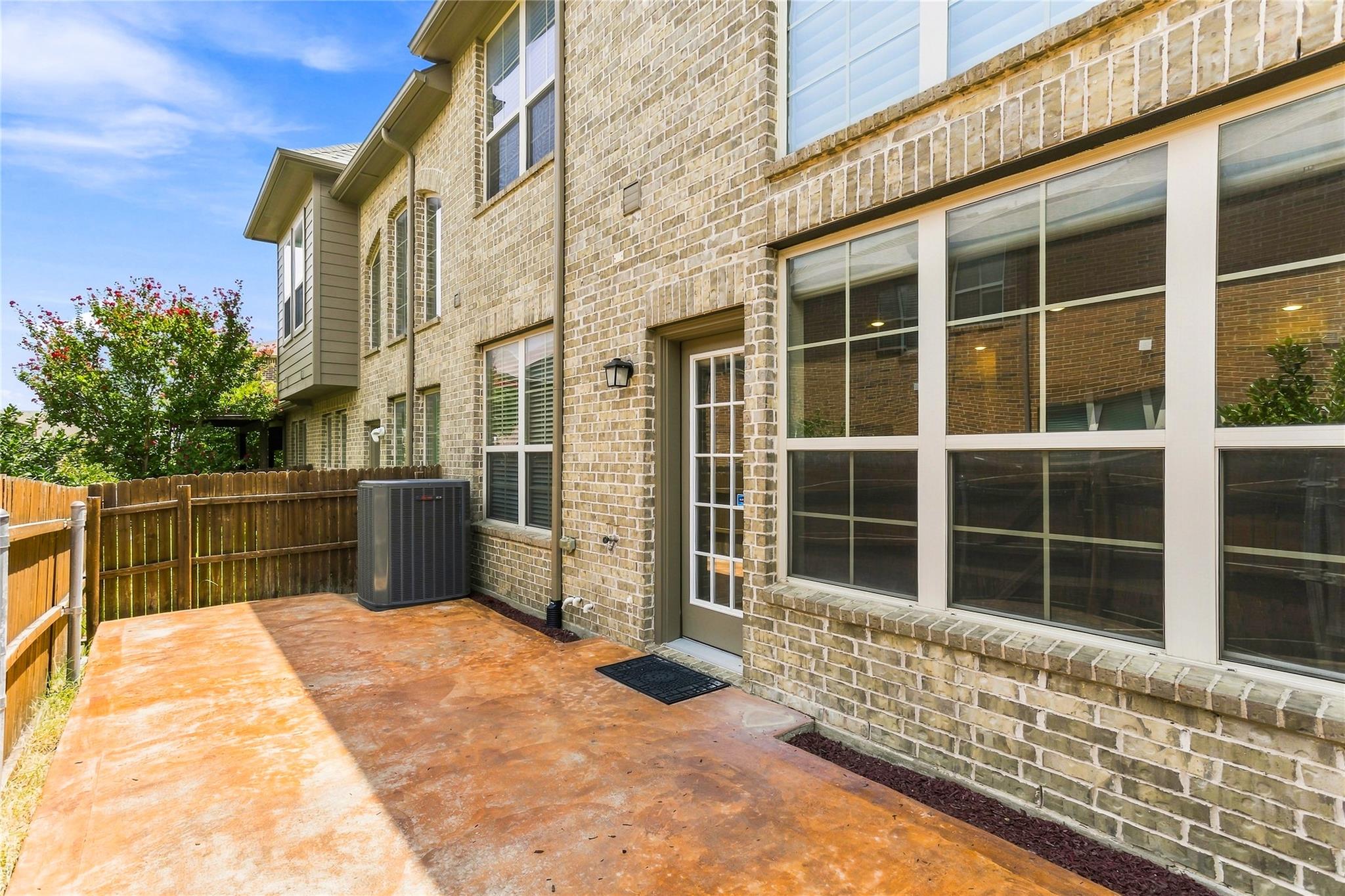 main property photo 31