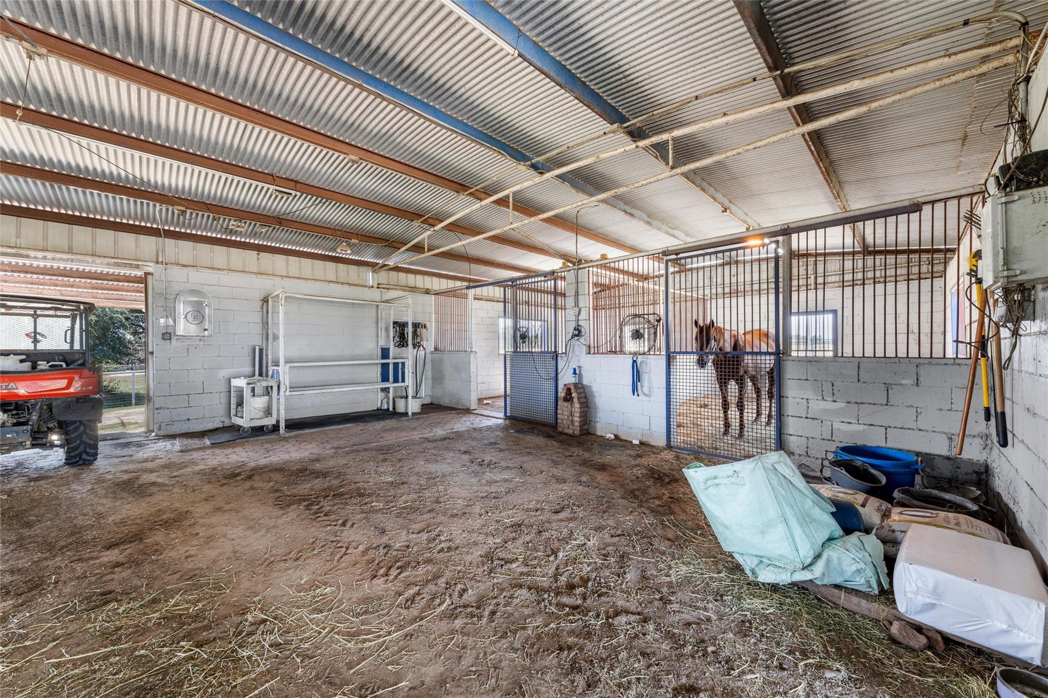 main property photo 30